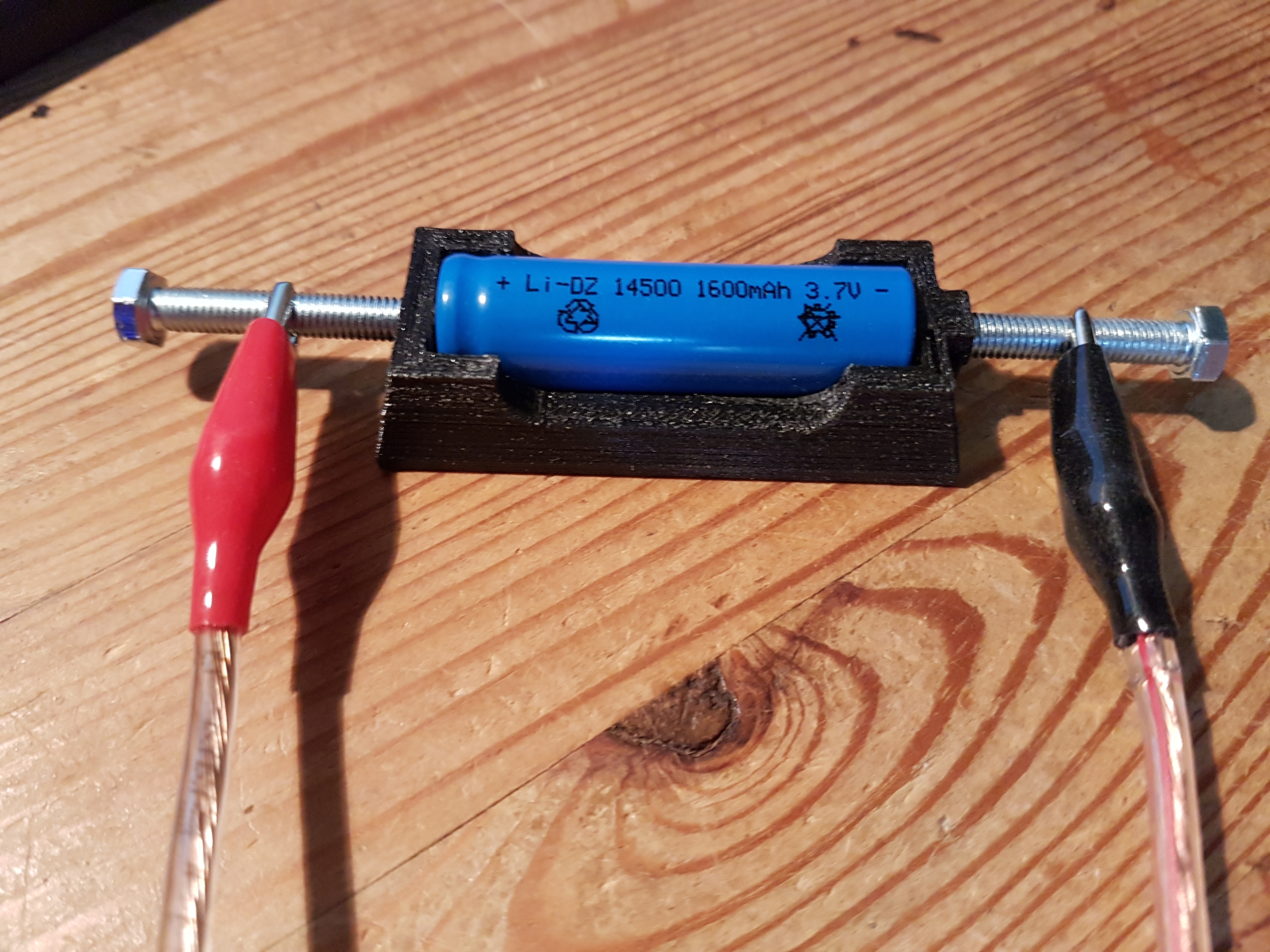 Simple 14500 Battery charge Dock M5 Screws -- 14500 Akku Ladedock M5