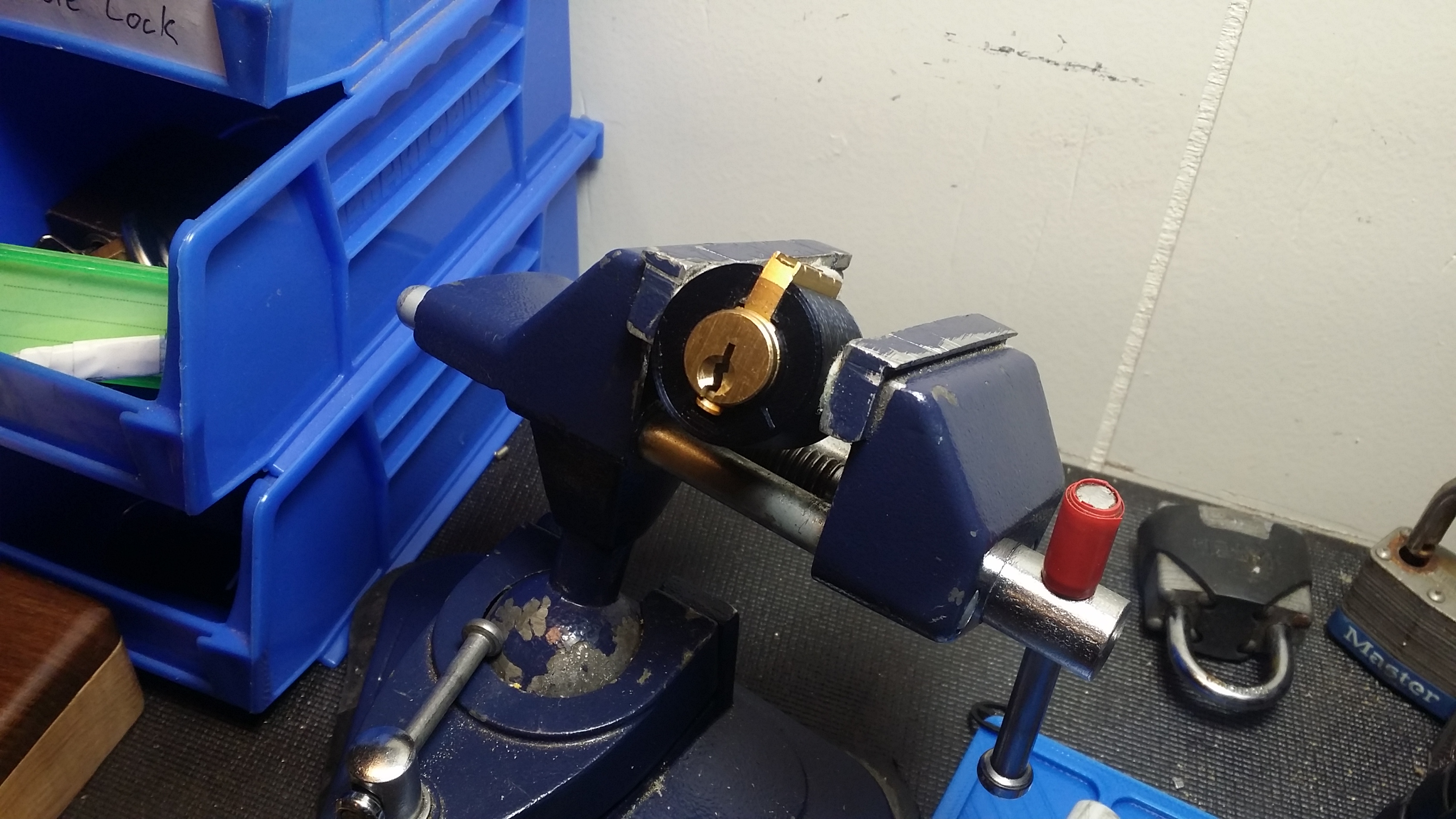Universal KIK adapter