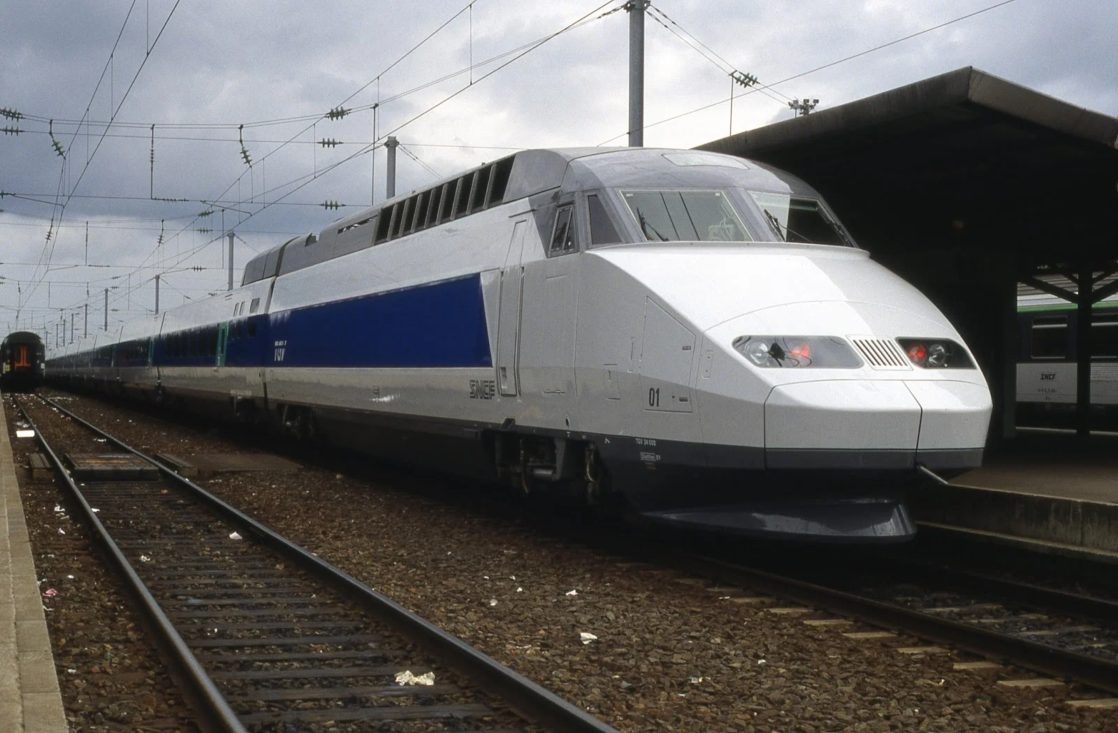 TGV Atlantique blanche