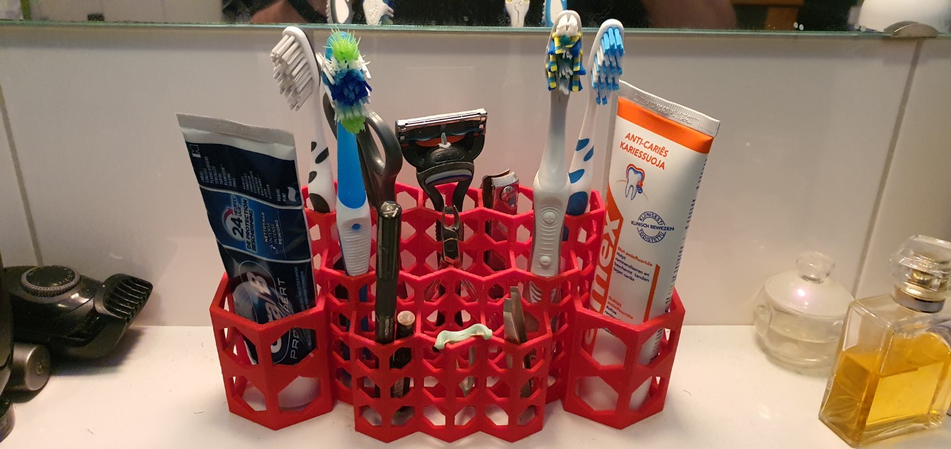 Bathroom gear organiser