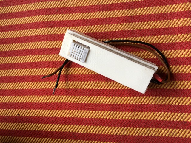 Diy HomeKit temperature and huminity sensor