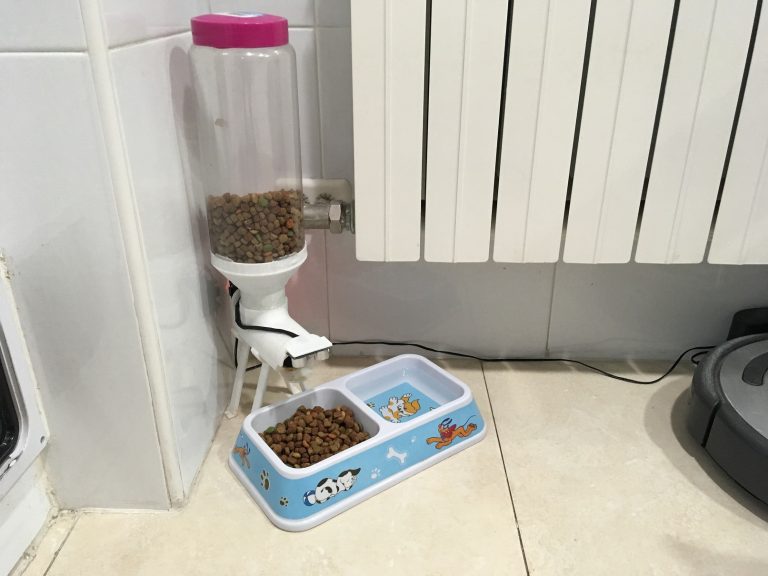 Comedero automatico mascotas