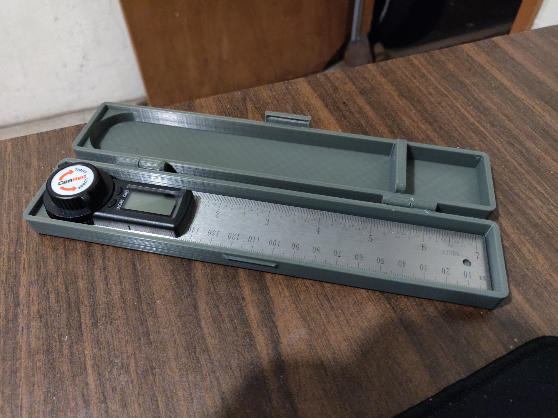 Box for angle finder tool