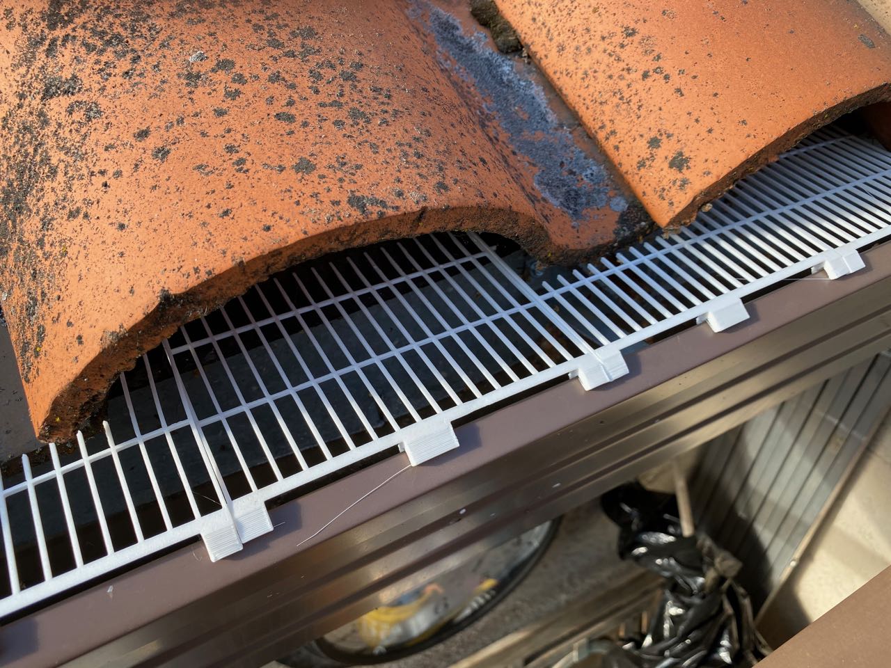 Gutter leaf guard