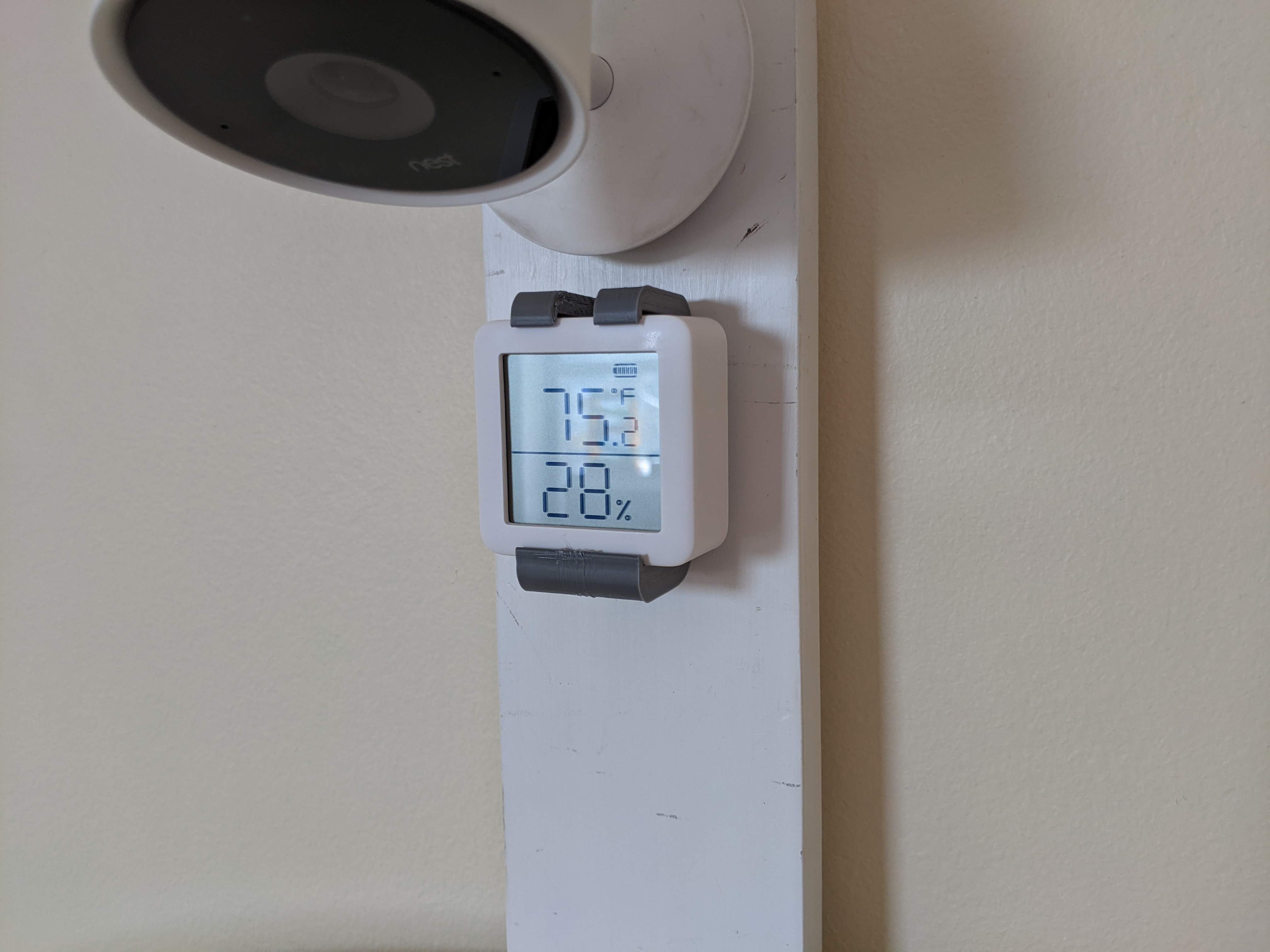 SwitchBot Thermometer bracket