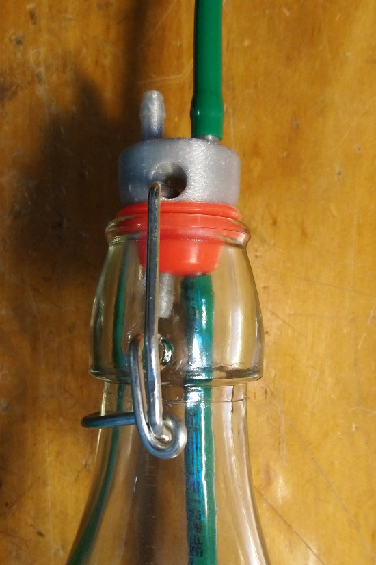 Swing Top Cap with hose nozzle