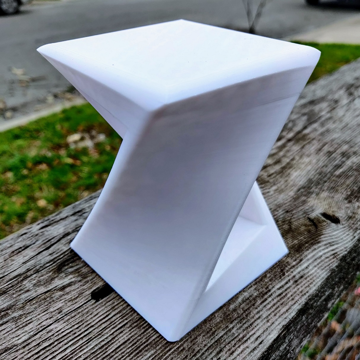 Quarter Turn Square Stand