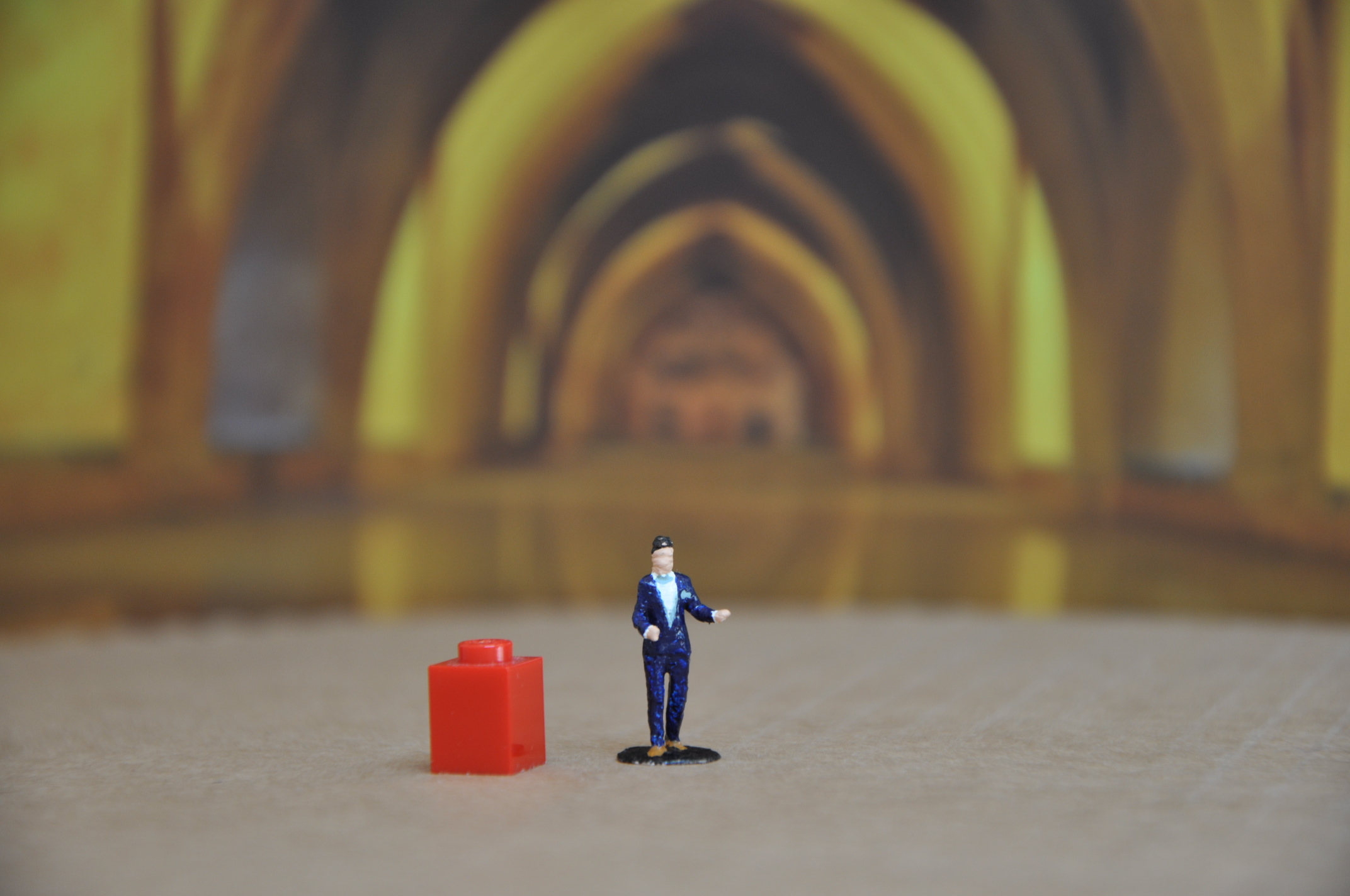 Man in suit customizable 1/87 scale (H0)