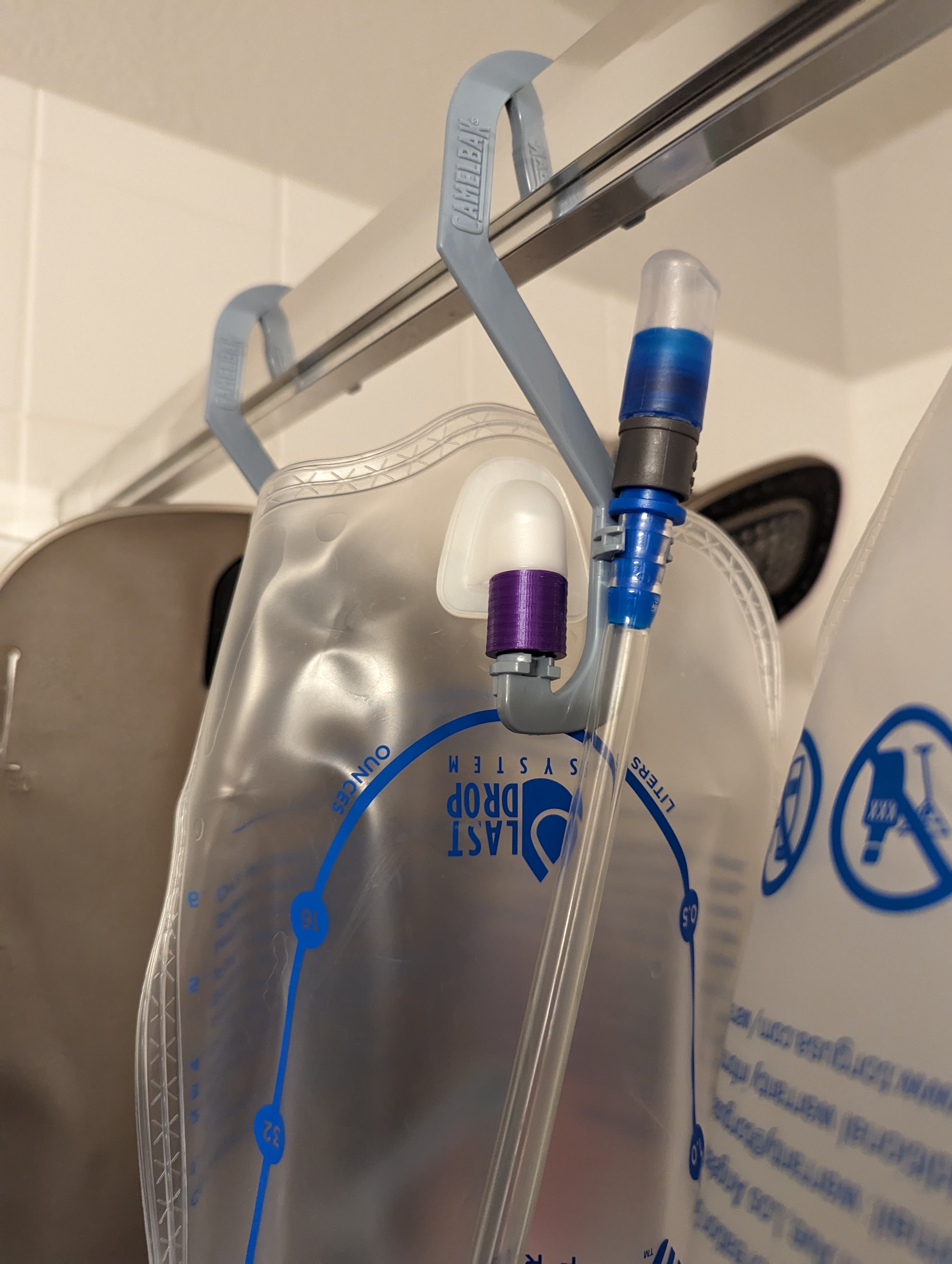 Camelback Bladder Hanger Adapter