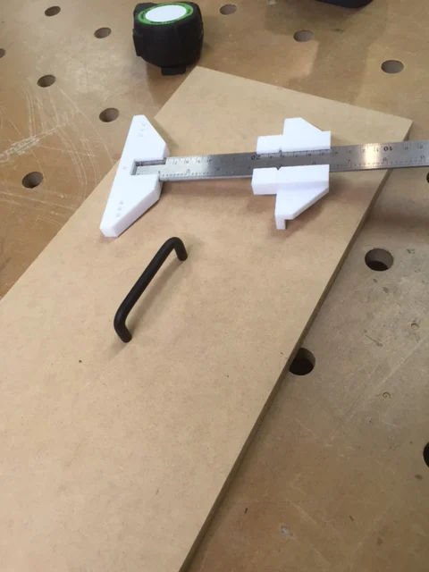 Drawer hardware drilling guide