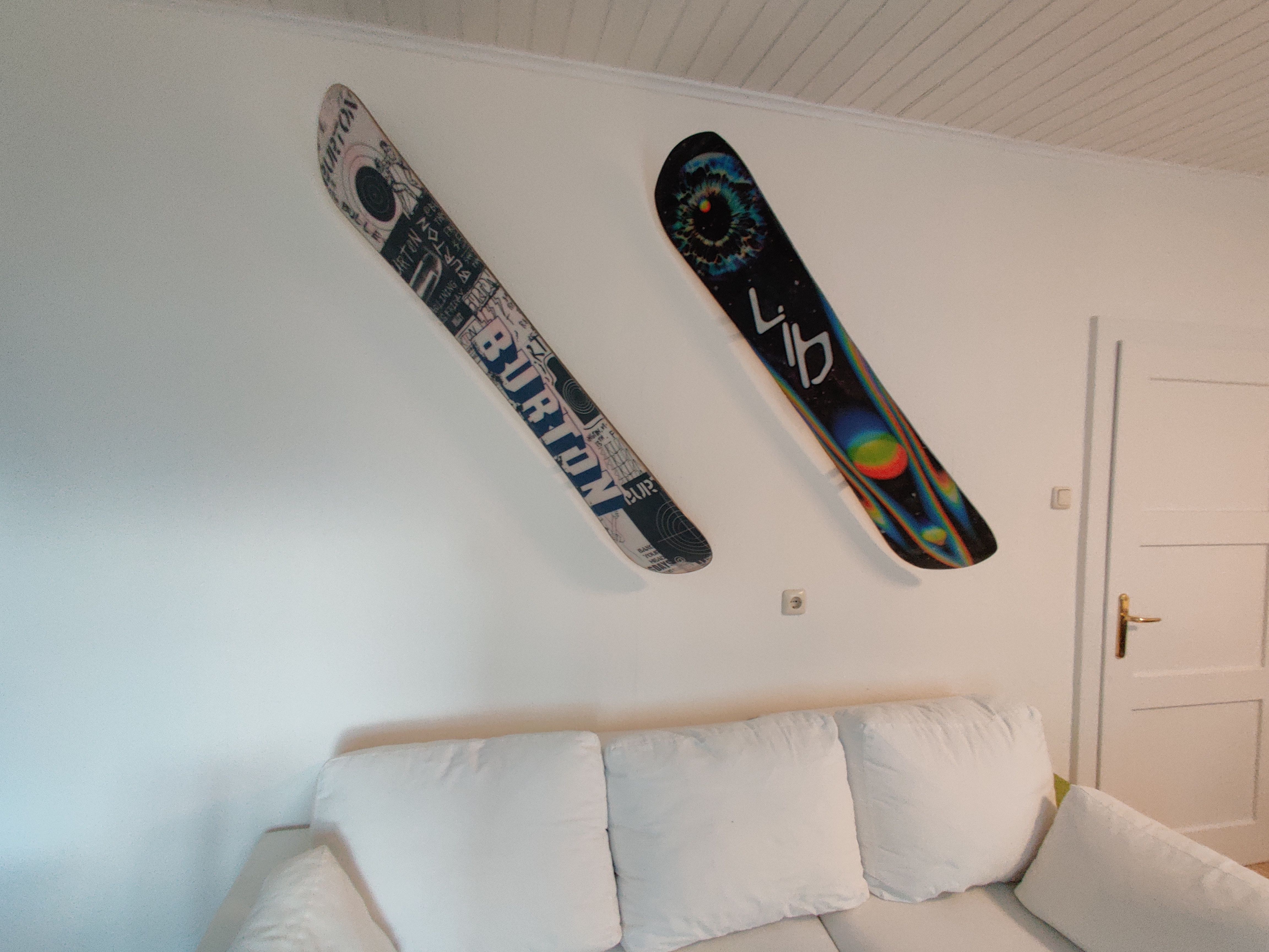 Snowboard Wall Mount