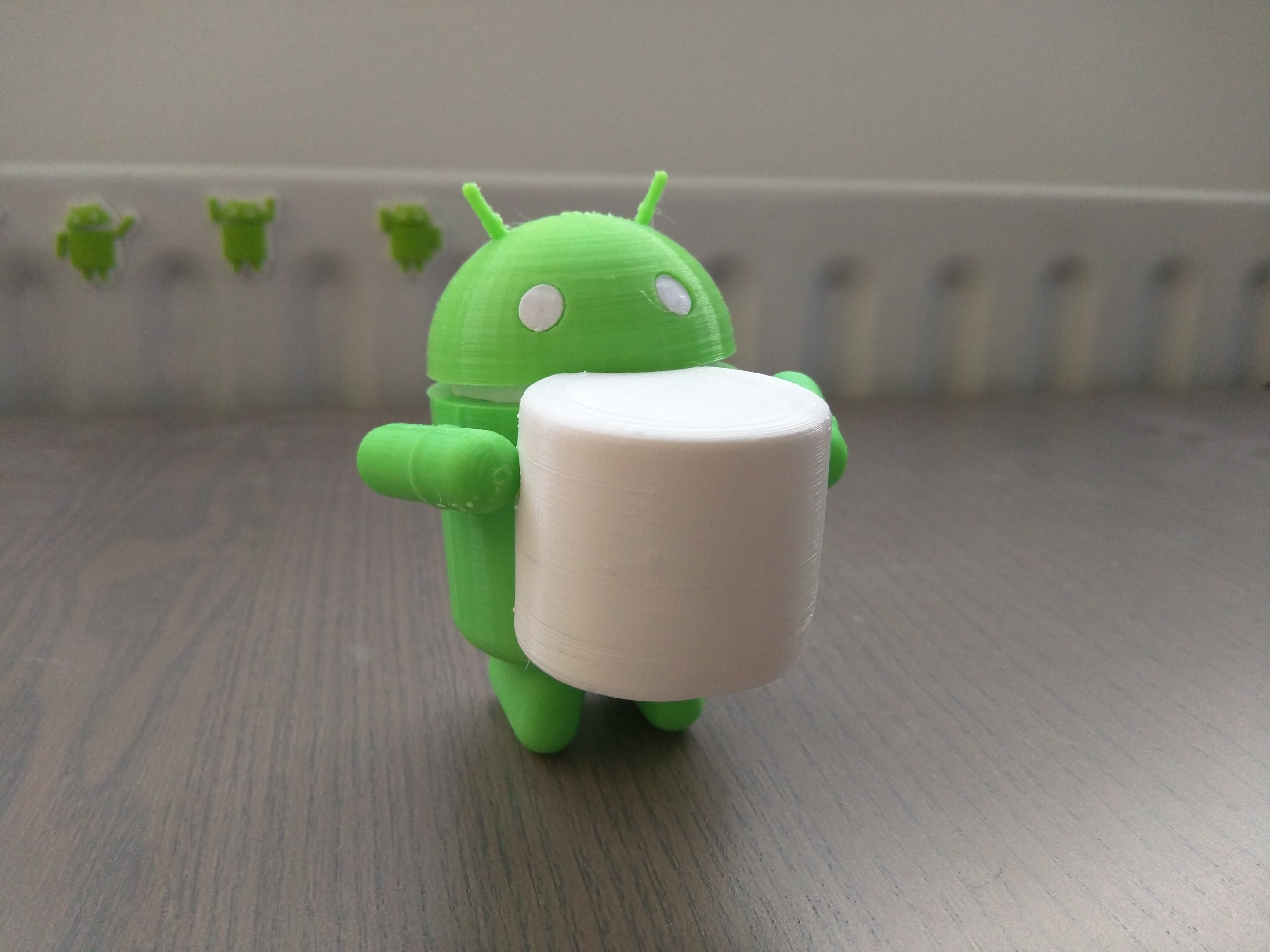 Android Marshmallow Statue