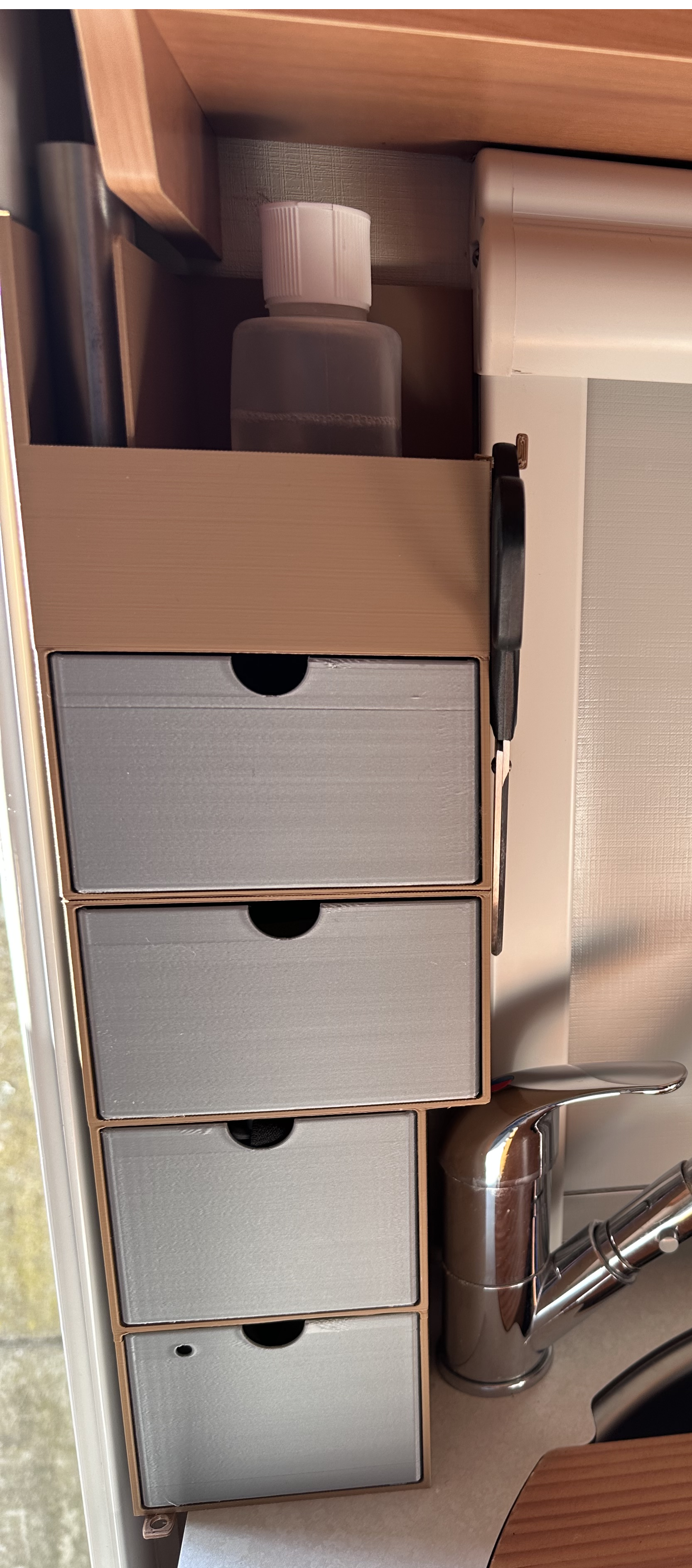 Eriba Touring 542 Küchenboxen
