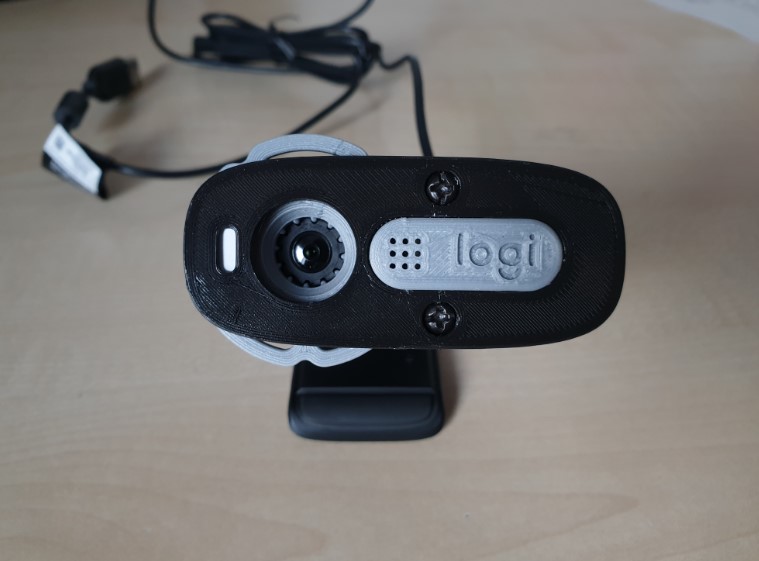 Logitech C270 / C270i manual focus with led and microphone