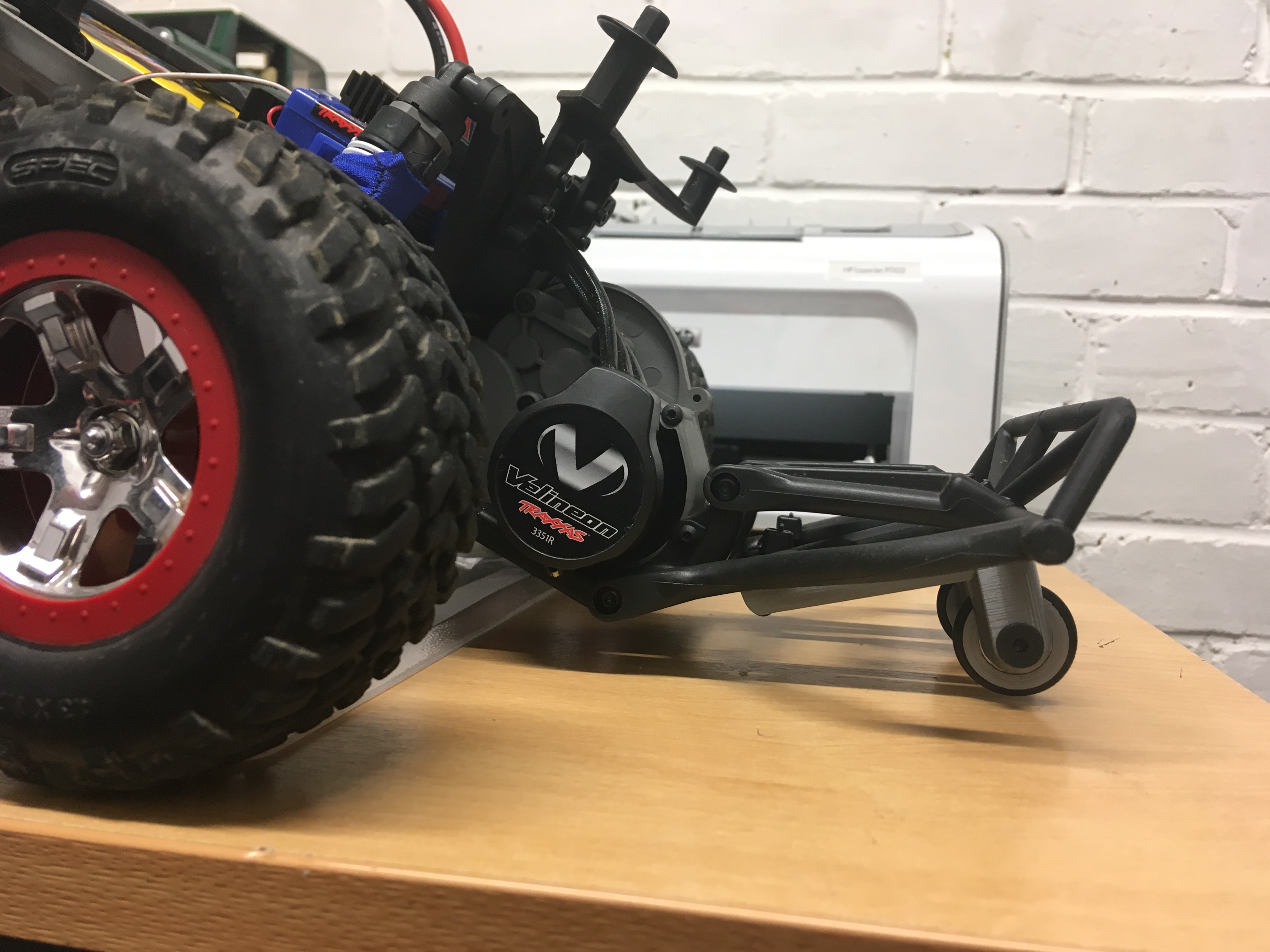 Traxxas Slash 2wd Wheelie Bar