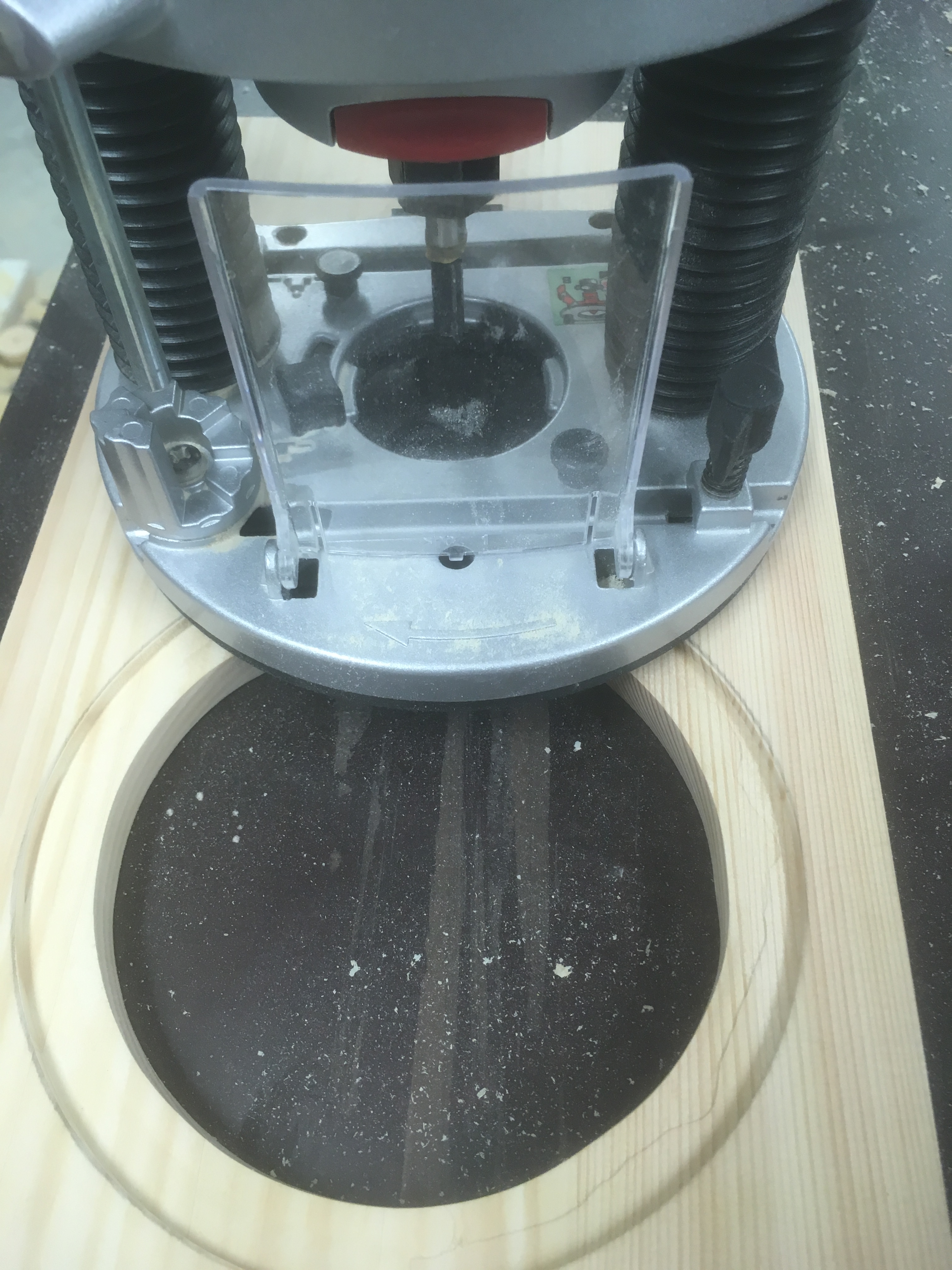Bosch POF 1400 ACE circle cutting jig