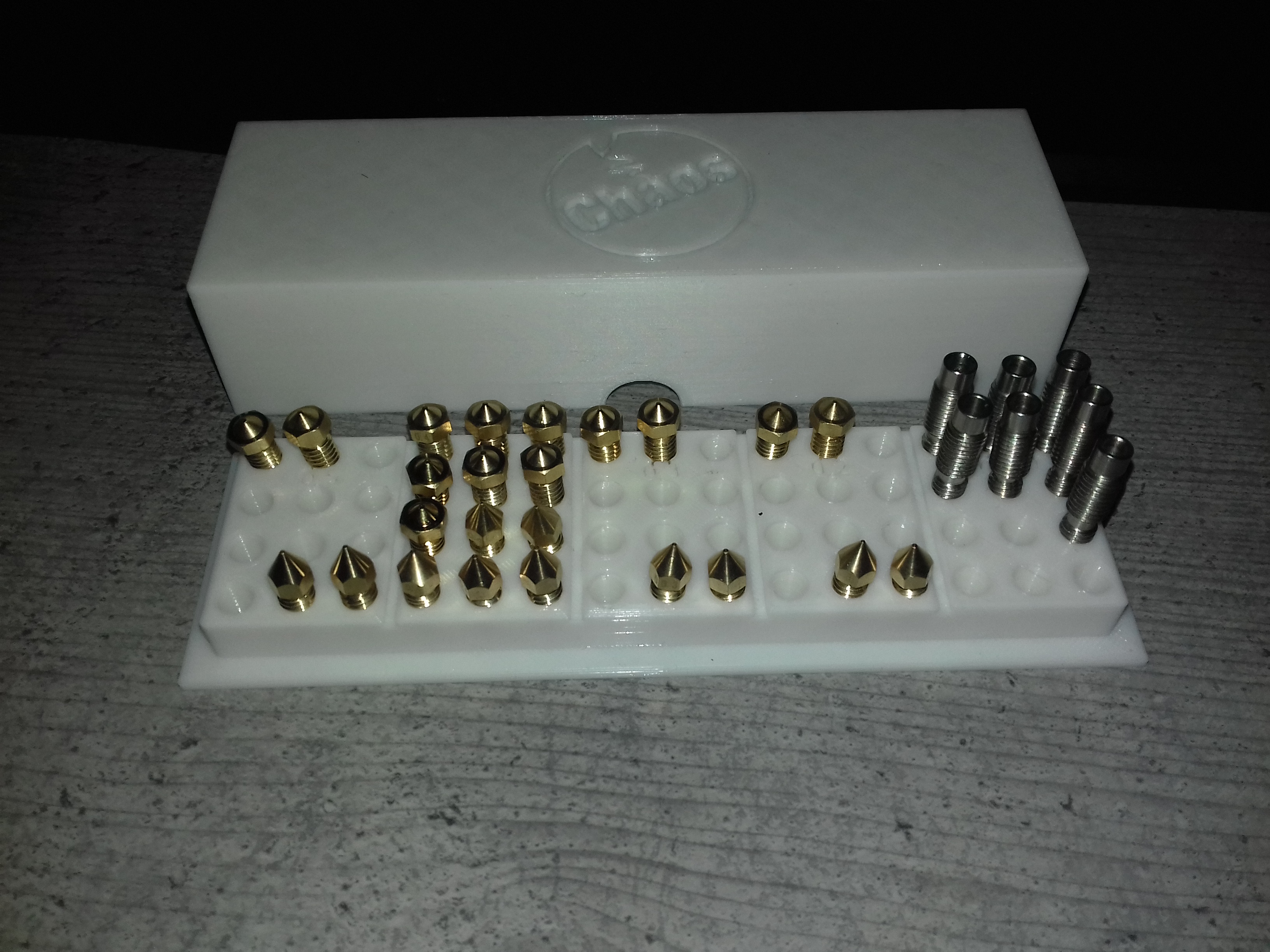 Nozzle Organizer (Chaos Design)