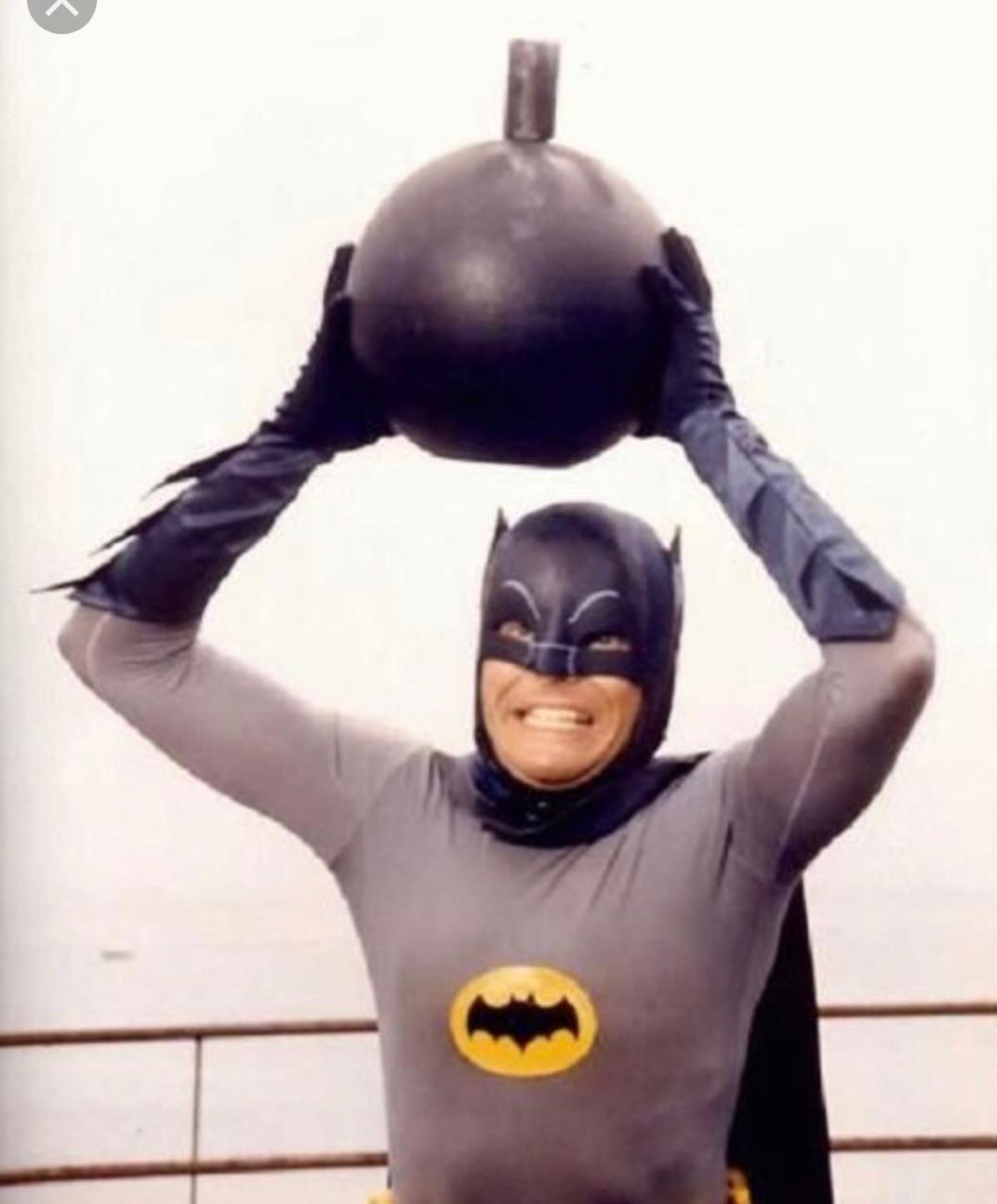 Clasic Batman Bomb