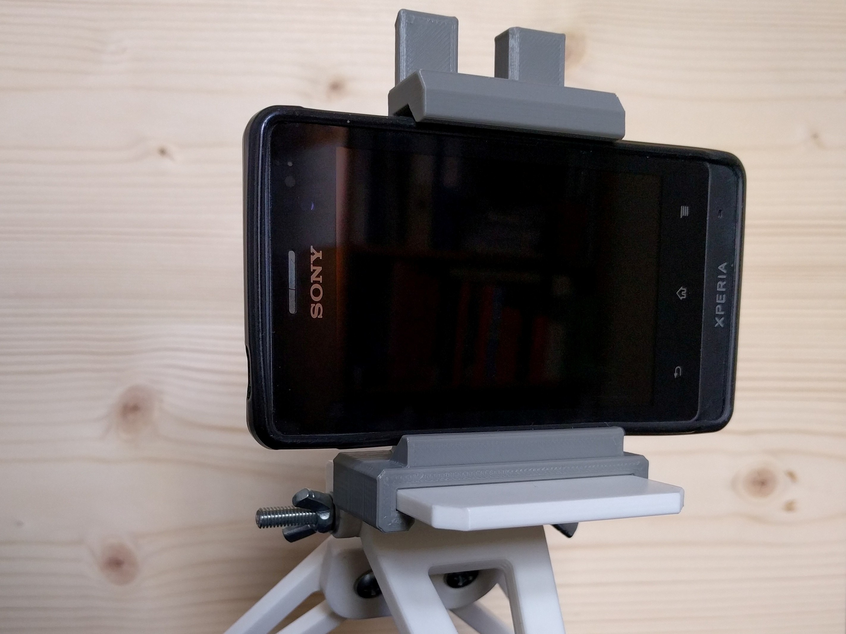Mobile Phone Holder for the Compact Camera Tripod