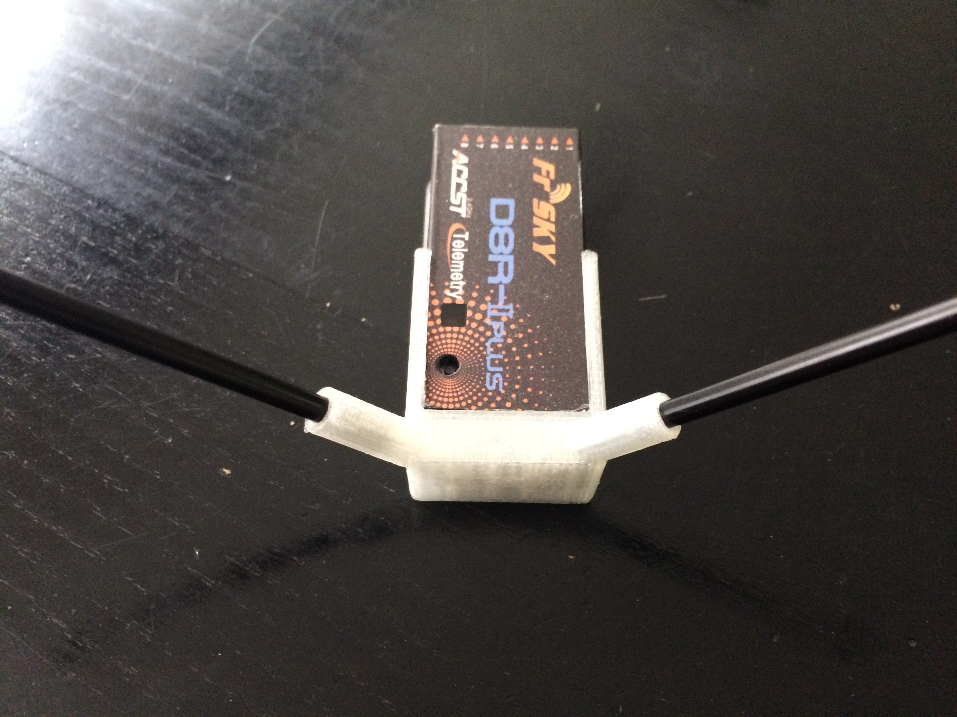 FrSky D8R-IIPlus Antenna holder