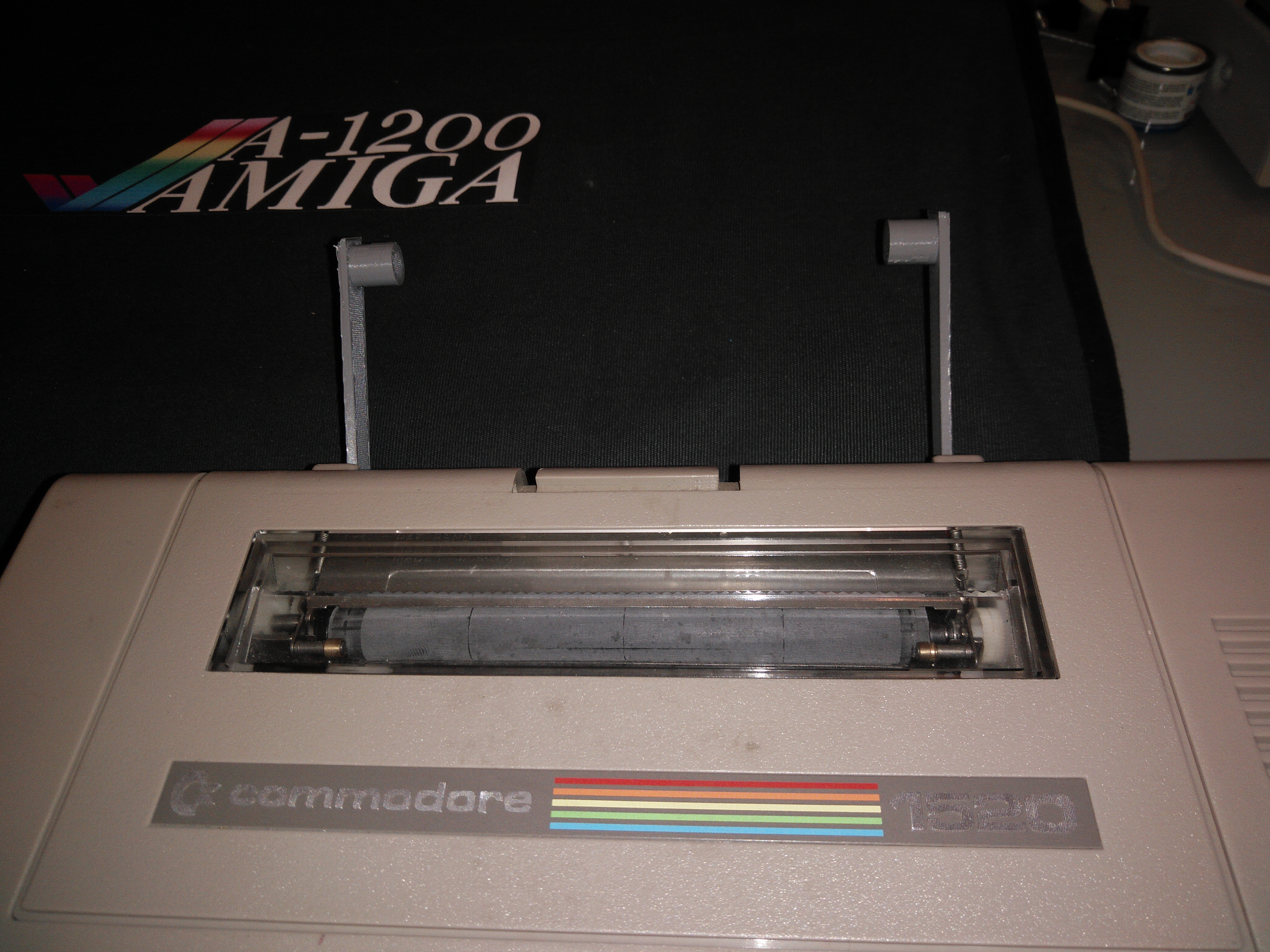Paperroll Holder Commodore 1520