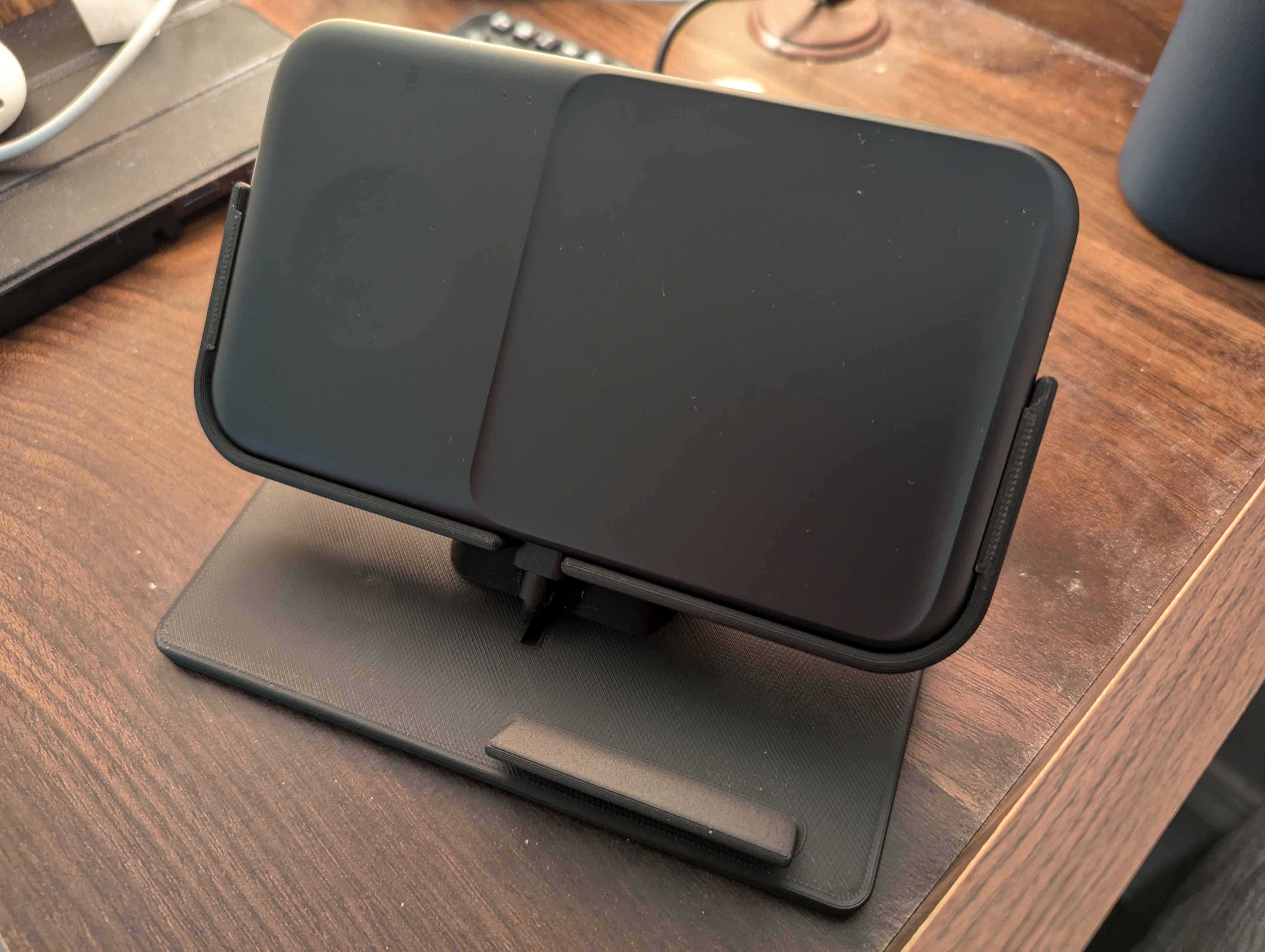 Samsung Wireless Duo charger stand