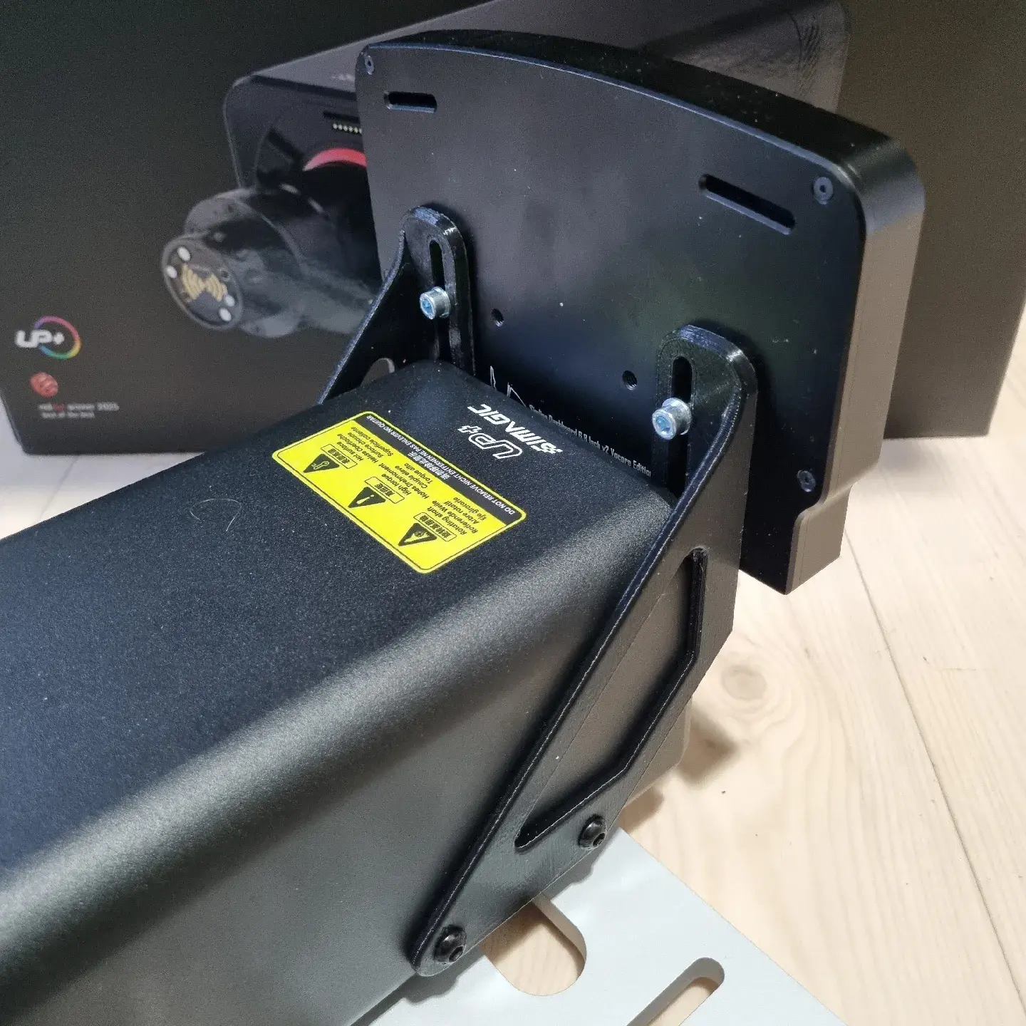 Simagic Alpha Evo Dash Mount