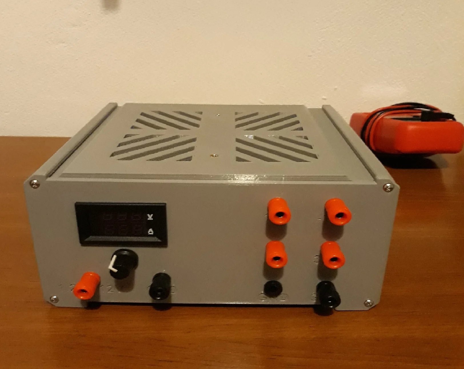 ATX Power Supply LAB (Fuente de Alimentacion de laboratorio)