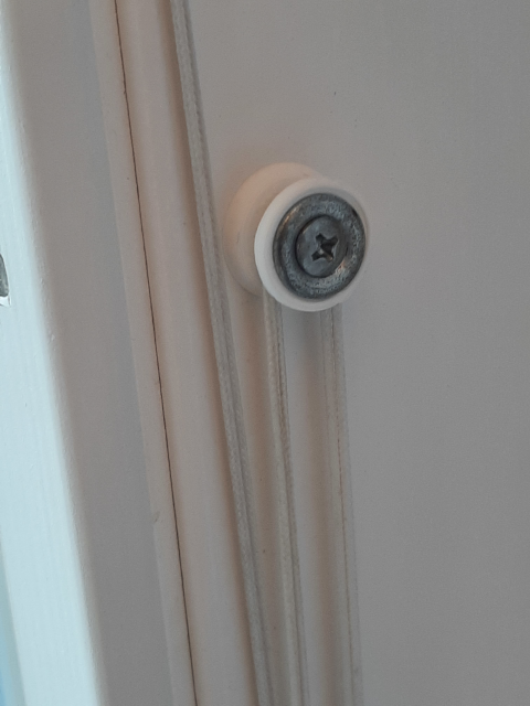 Cord winder for blinds and roller shutters, screwable