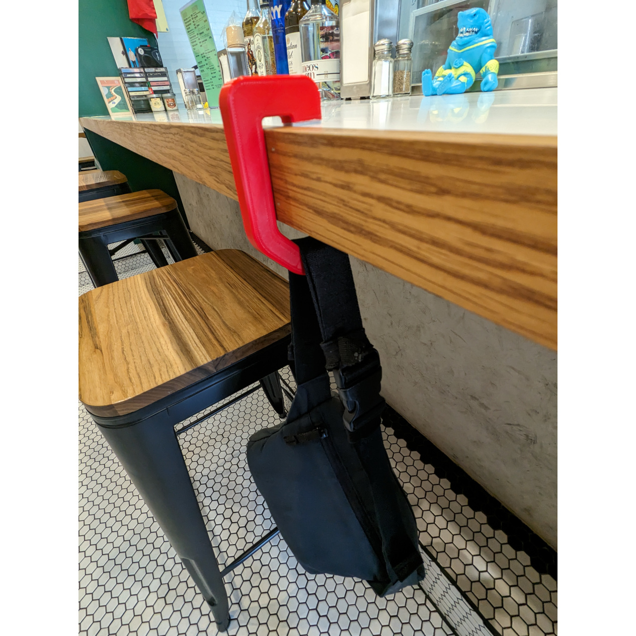 Bag hanger