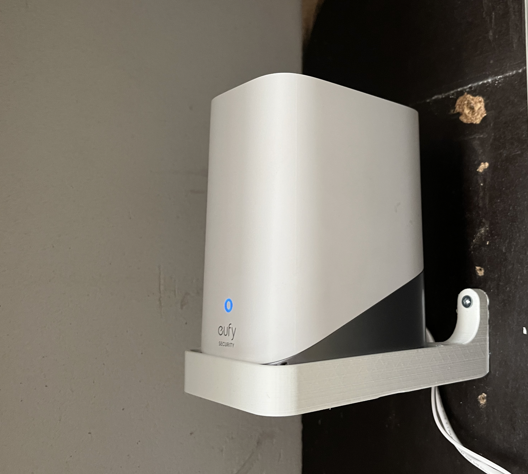 Eufy Homebase 3 wall mount / bracket