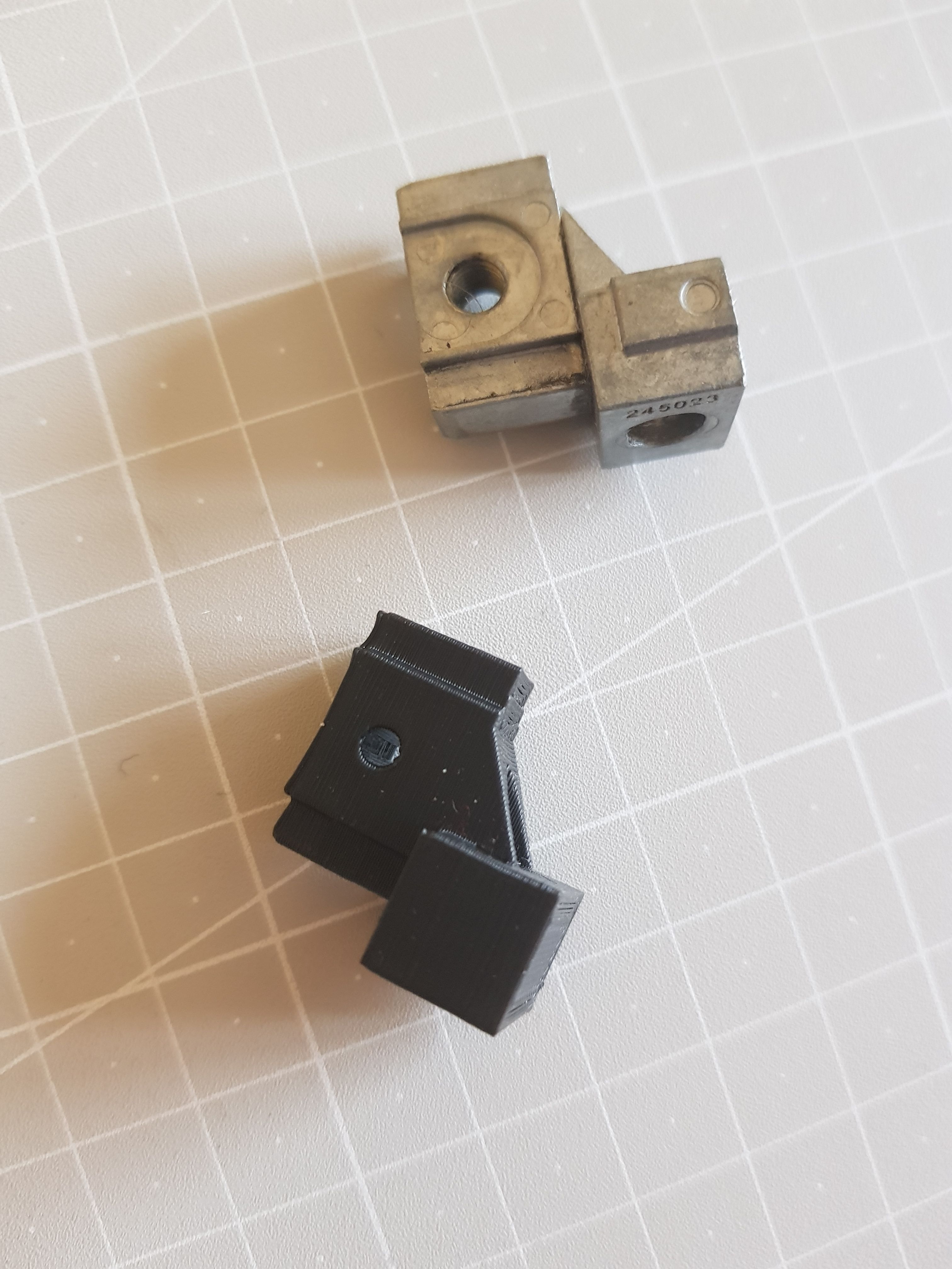 Door mount replacement for DORMA TS 90 Impulse