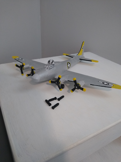B-17 Bomber with Bomb Dropping Function