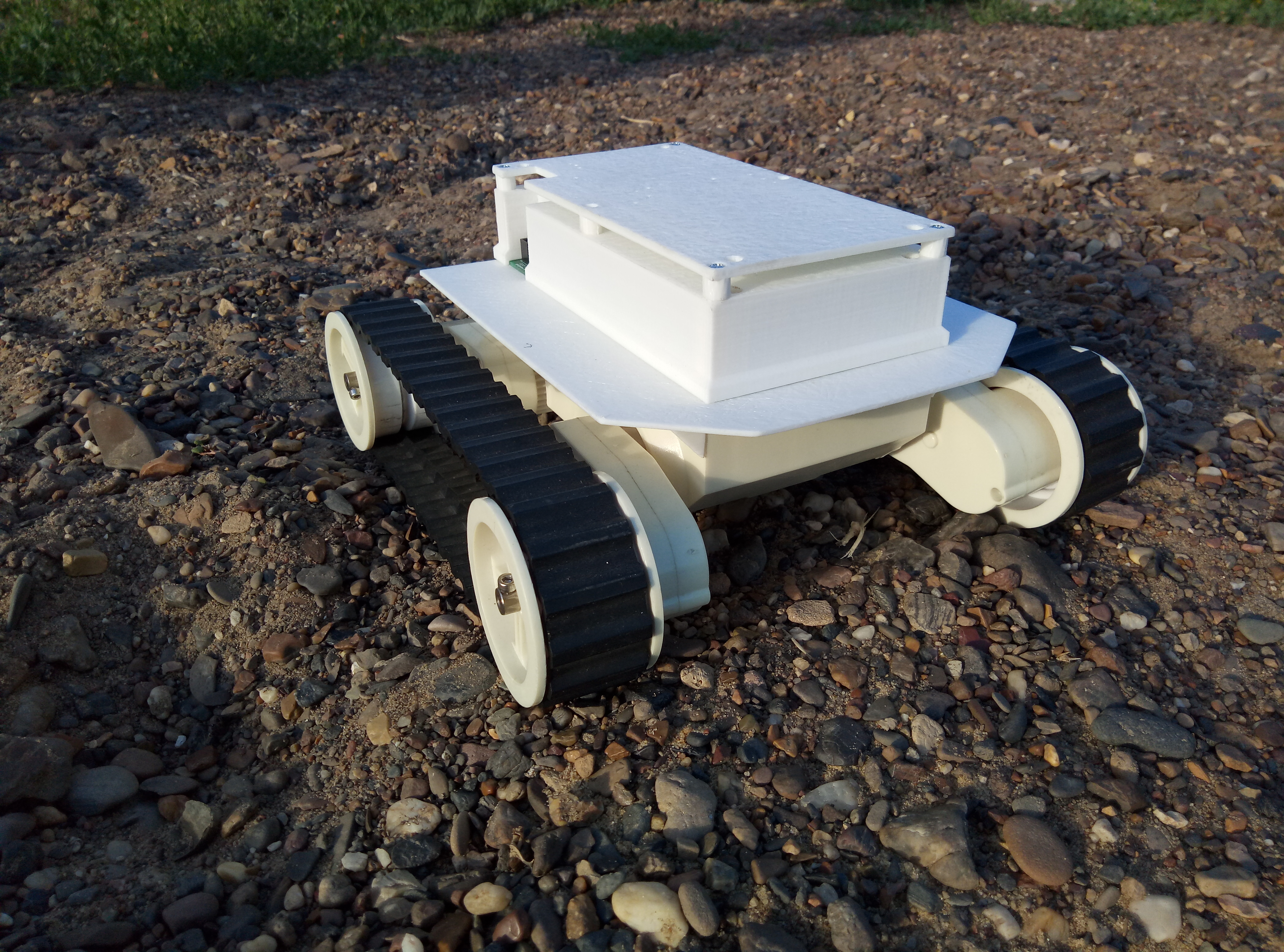 Robot platform based on DAGU Rover 5
