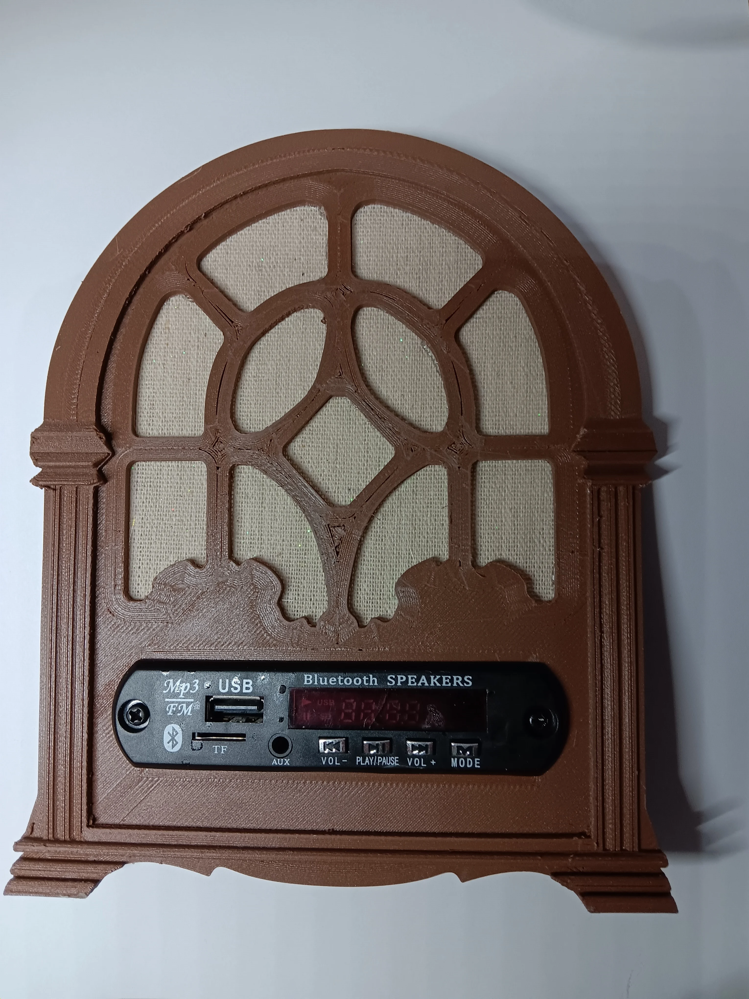 Vintage radio prop MP3 Bluetooth FM Player