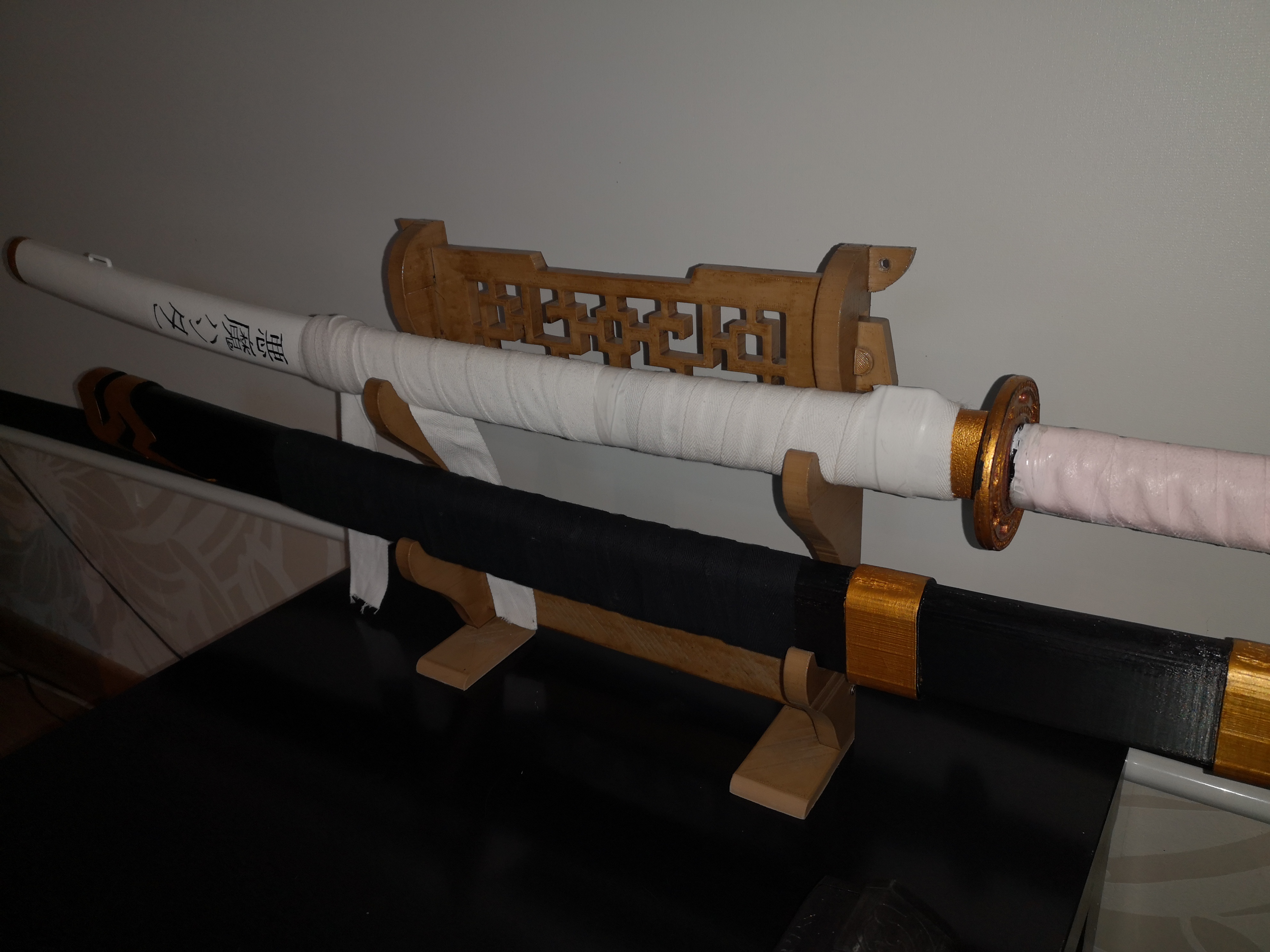 Vrai Support Katana taille réelle pour katana jusqu'a 1,40 m