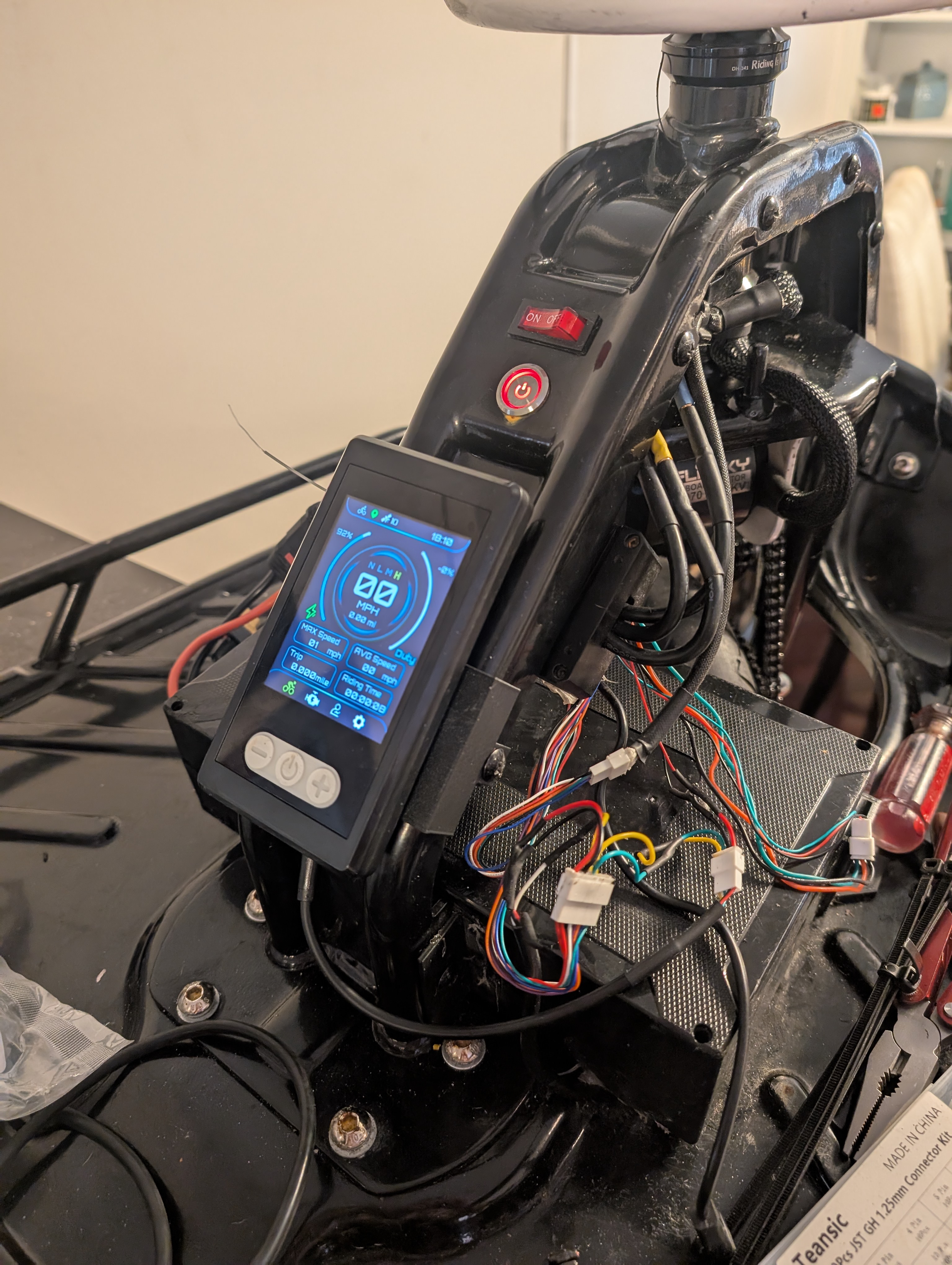 Crazy kart Flipsky TFT ver 2 display mount