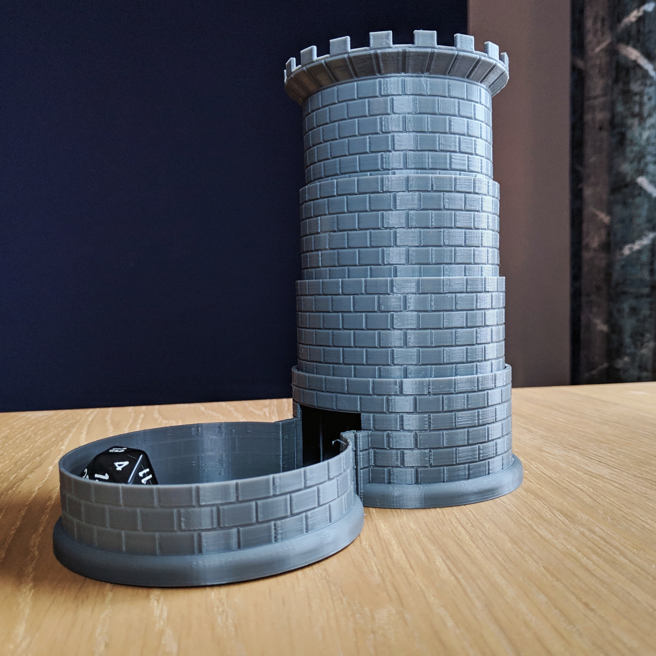 Collapsible dice tower
