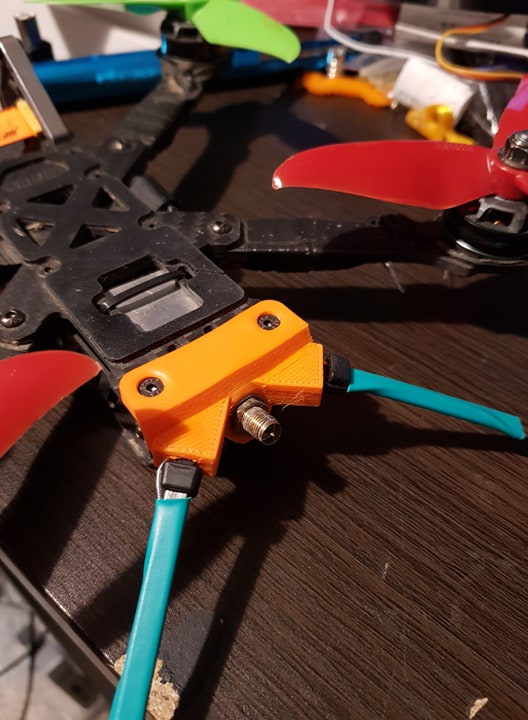 GEPRC GEP-KX5 VTX and 90 deg receiver antenna mount