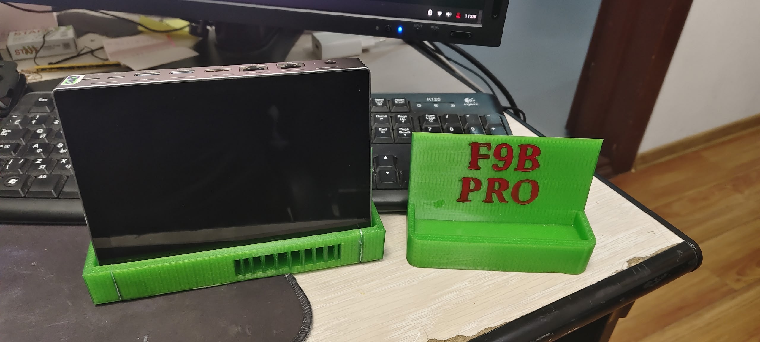 Stand F9B Pro