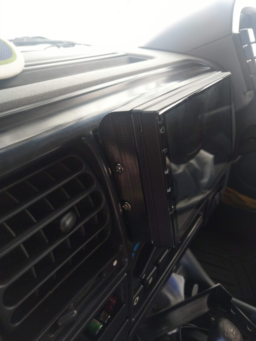 Land Rover Discovery 2 DIN Stereo Surround