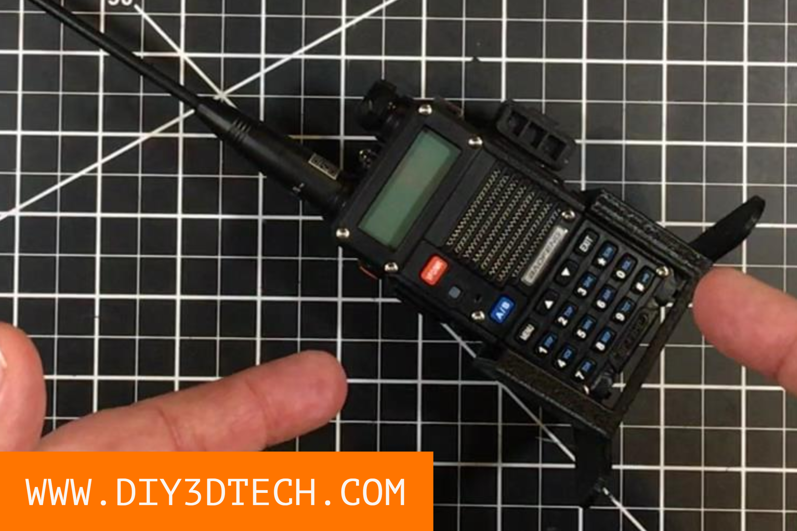 BaoFeng UV-5R Desktop Stand!