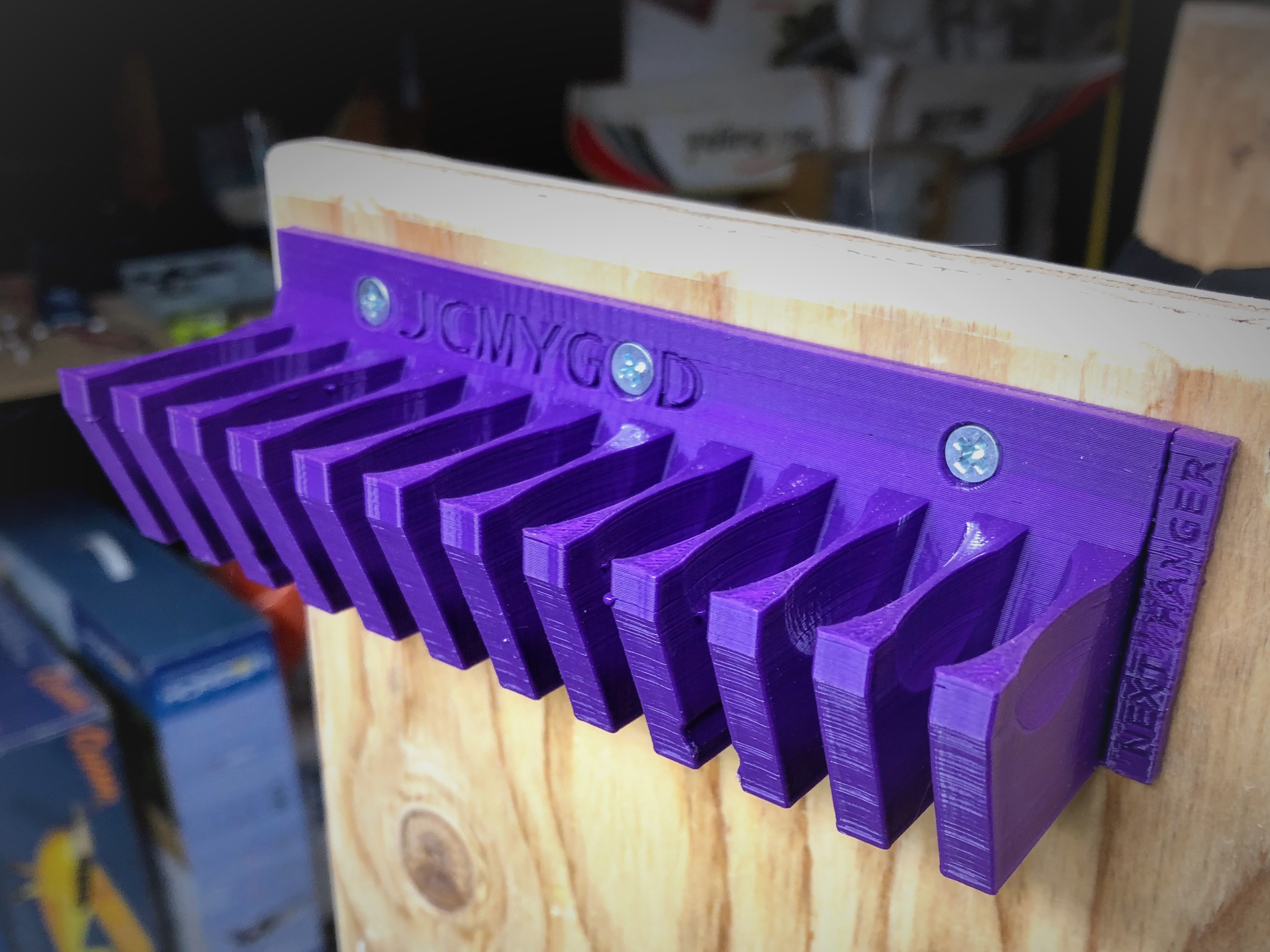 Wrench hanger / holder - wall mount