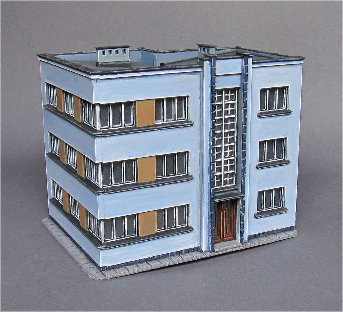 Modernist town house 5