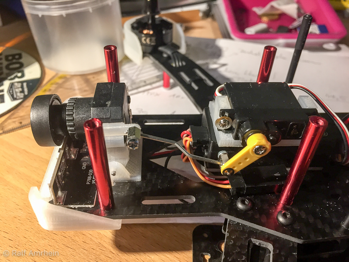 Fatshark TVL700(600) FPV servo tilt mount