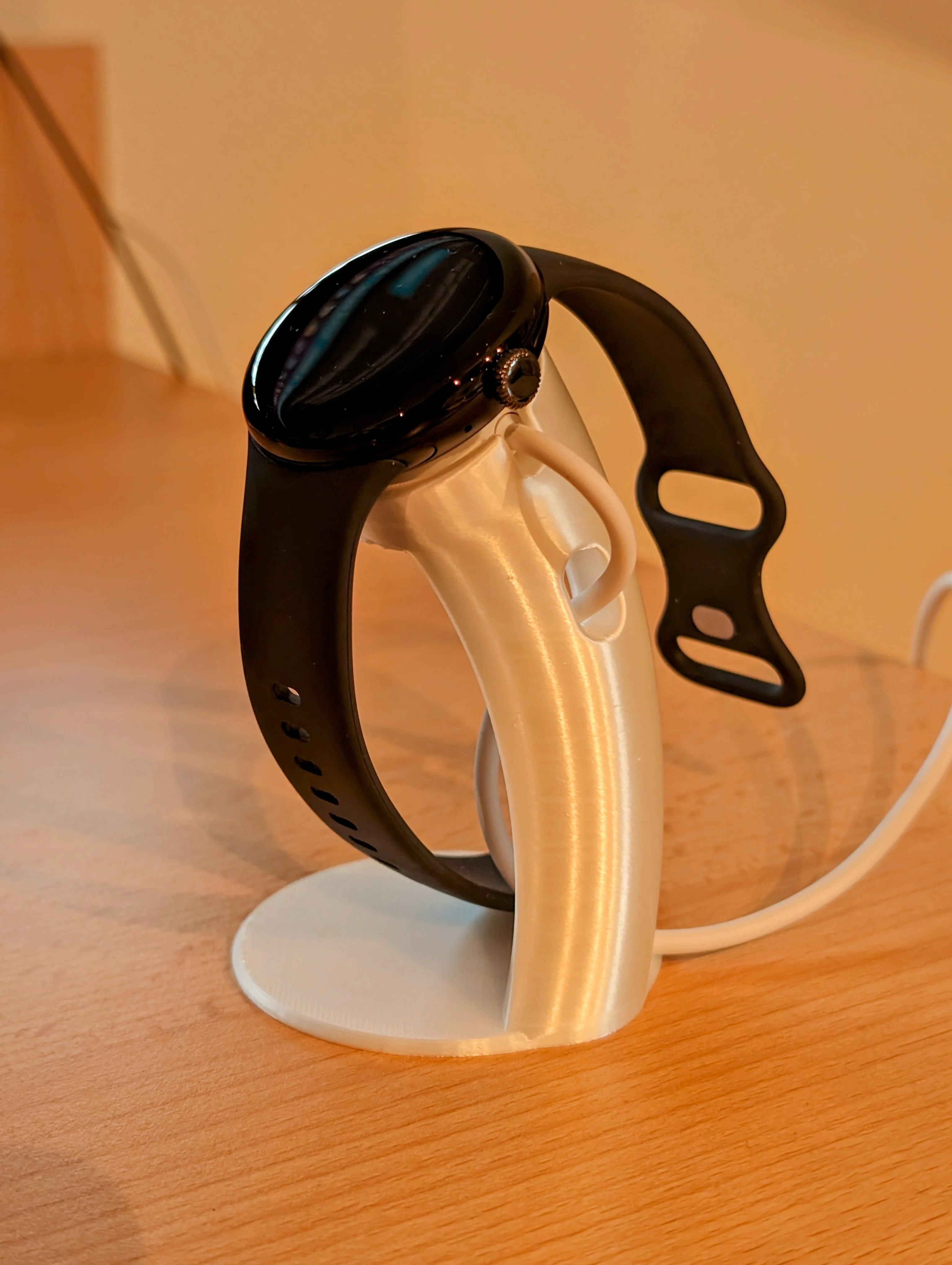 Google pixel watch 2 stand