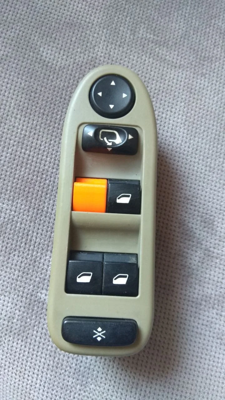 Citroen C5 window regulator switch