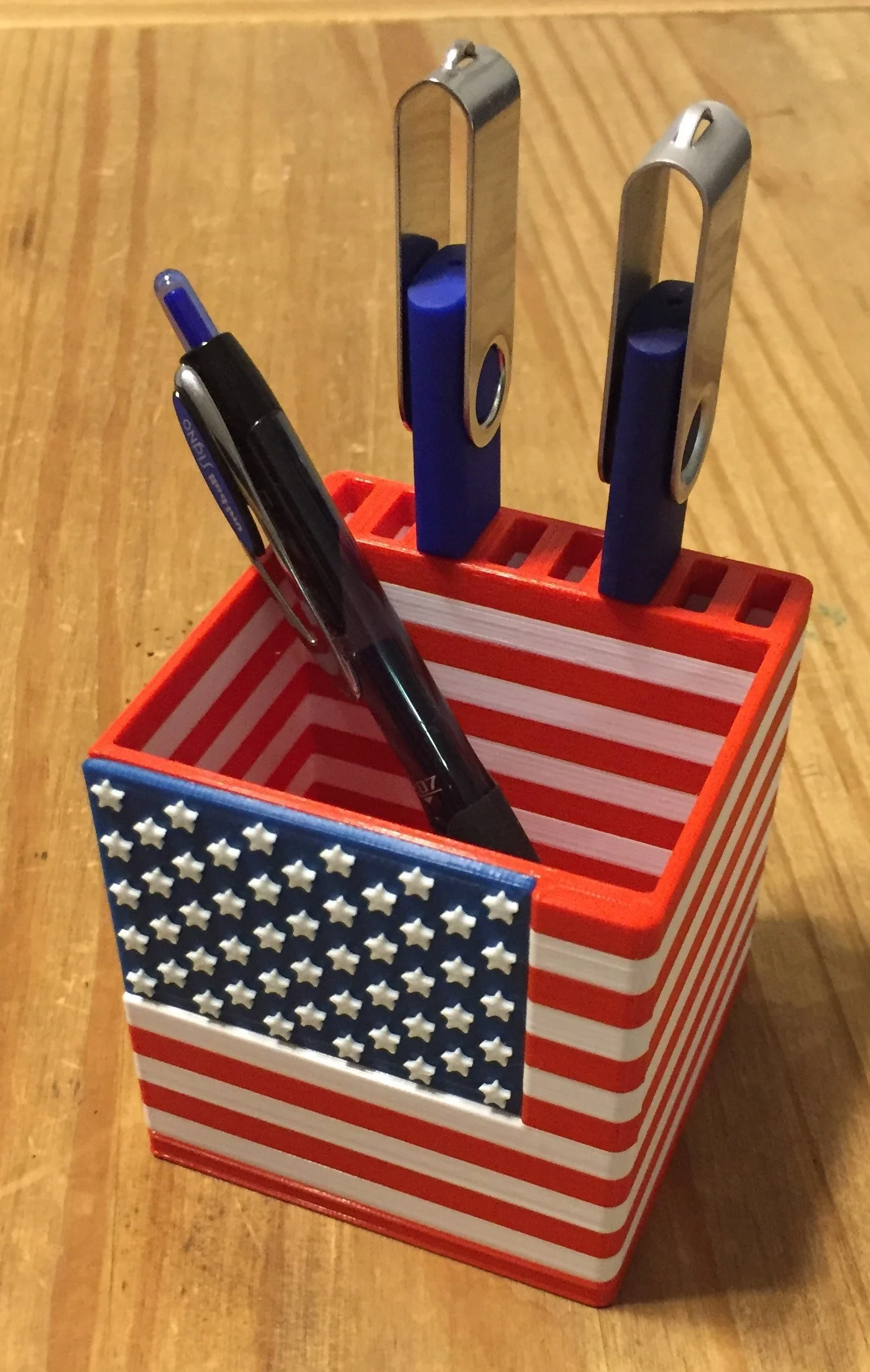 USB and Pencil Holder - United States Flag