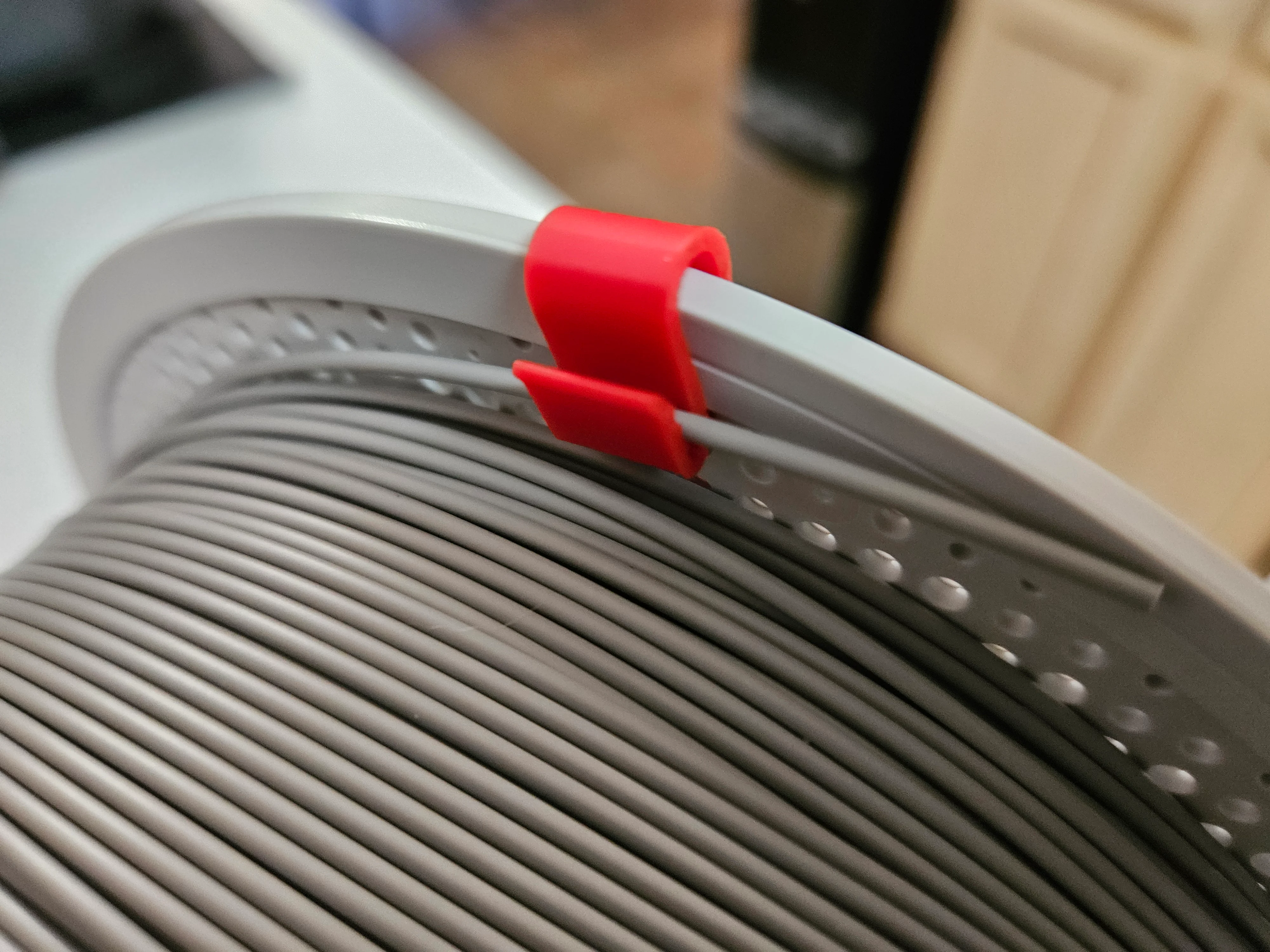 Simple Spool Filament Clip