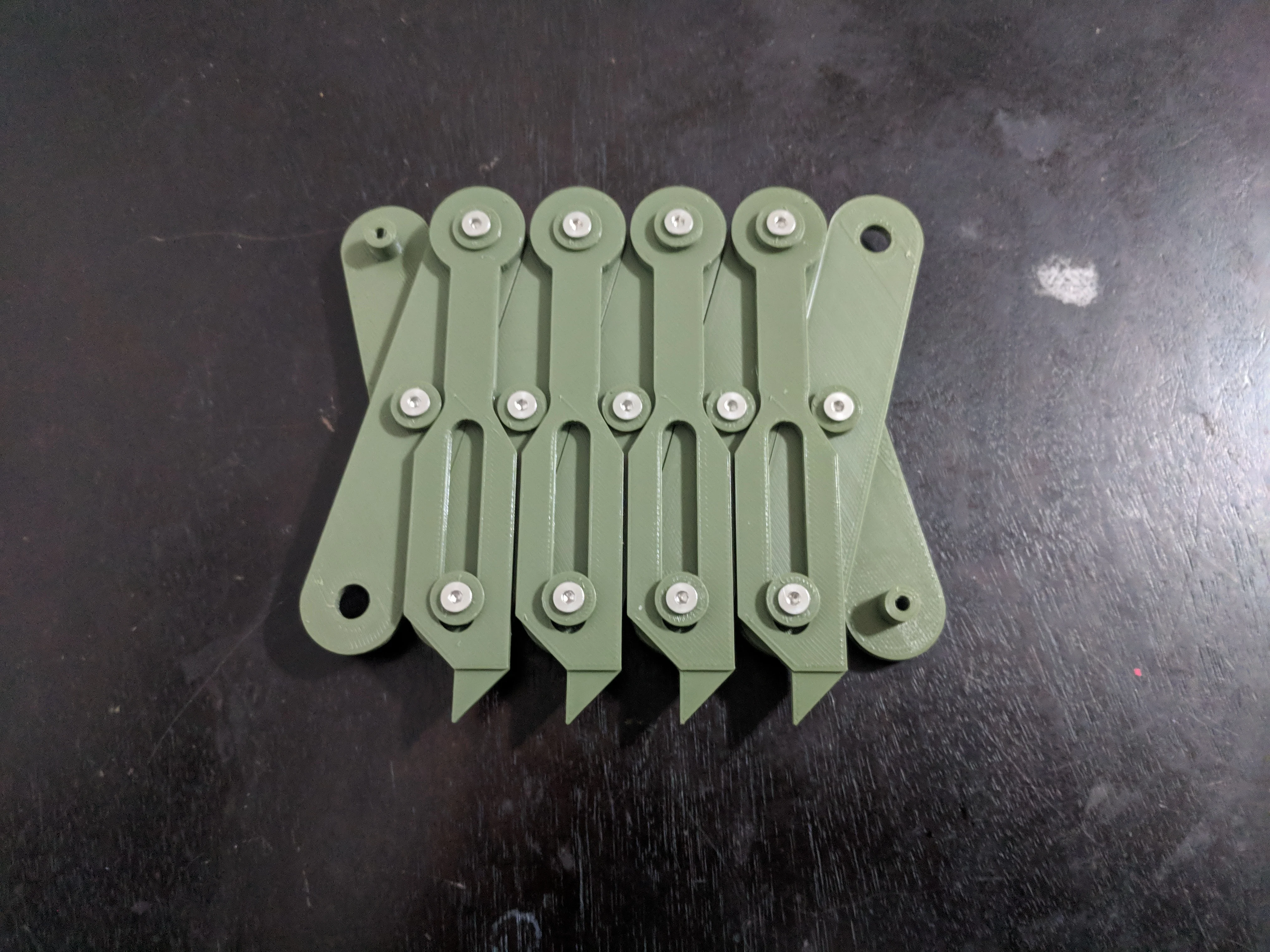 Expandable Equal Space Divider v2